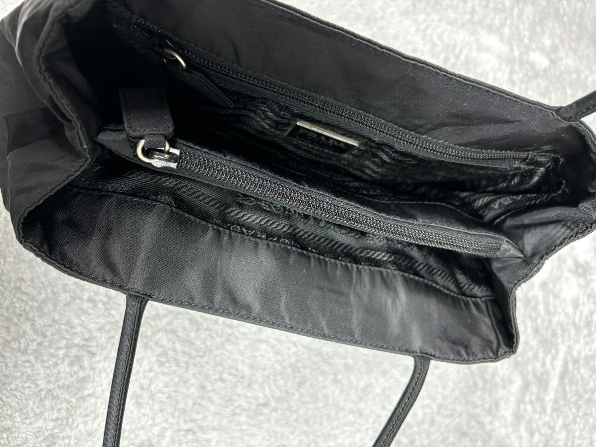 Prada Prada Black Nylon Tote Bag Size ONE SIZE - 7 Thumbnail
