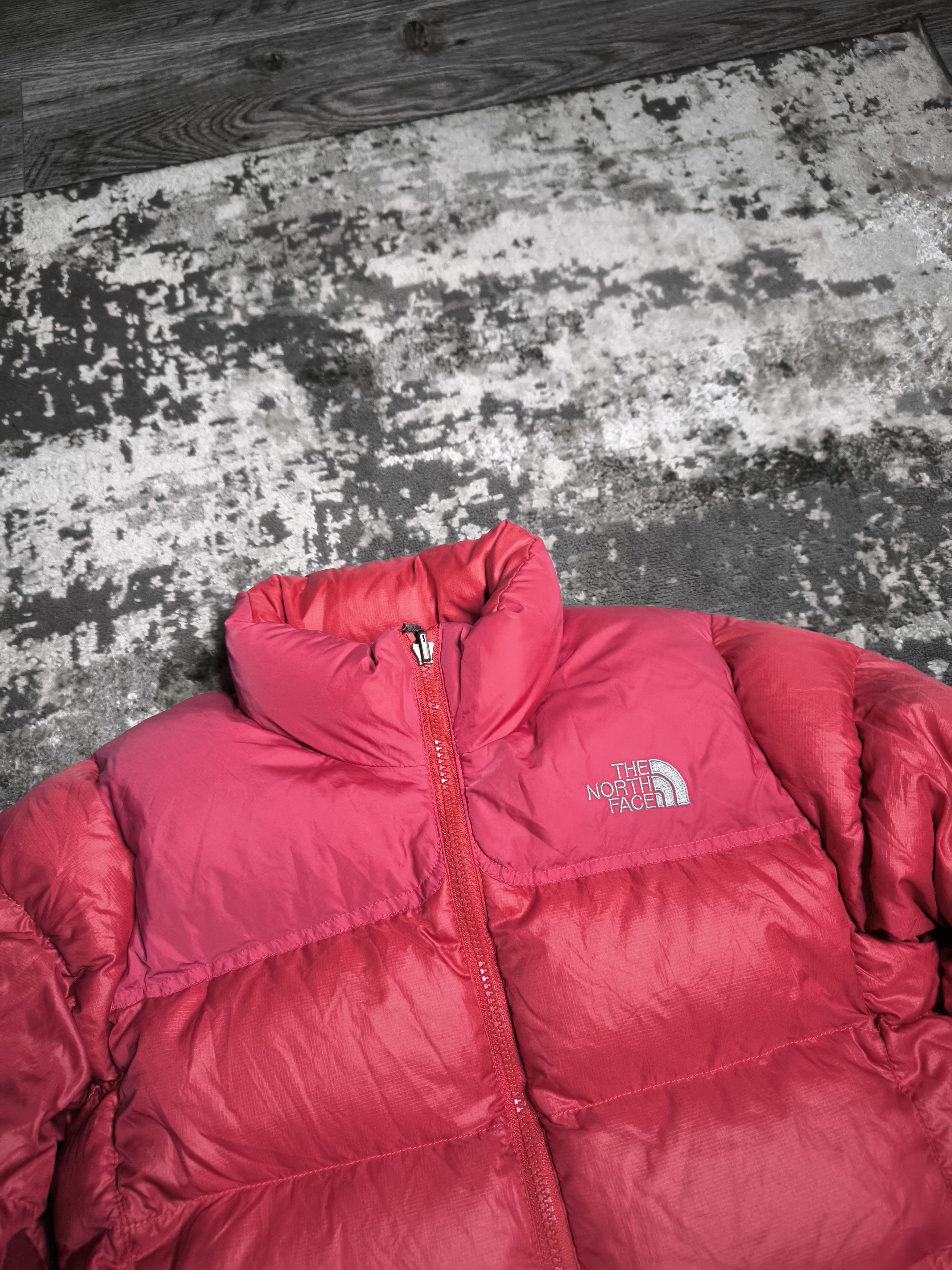 The North Face Women's (S) The North Face Retro Nuptse 700 Down Jacket Size S / US 4 / IT 40 - 2 Thumbnail
