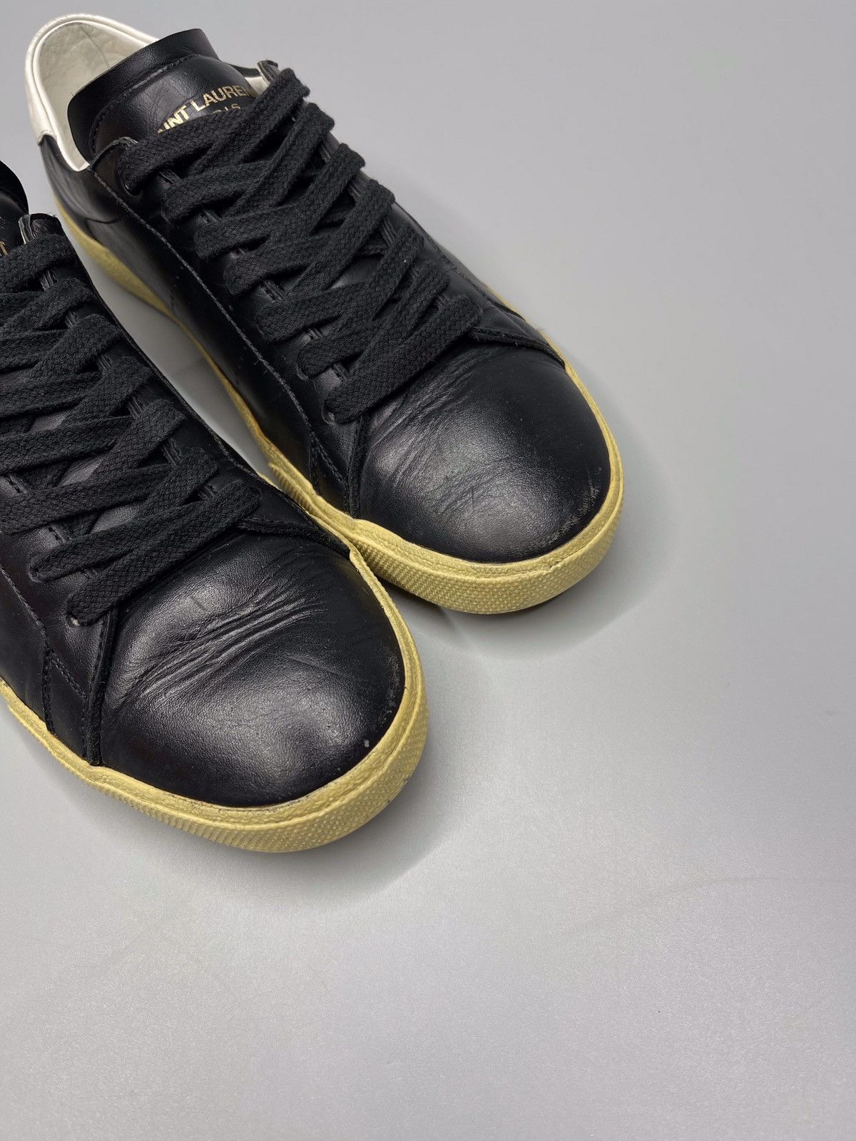Saint Laurent Paris Saint Laurent Paris Leather Low-Top Sneakers SL/06 Size US 8.5 / IT 38.5 - 9 Thumbnail