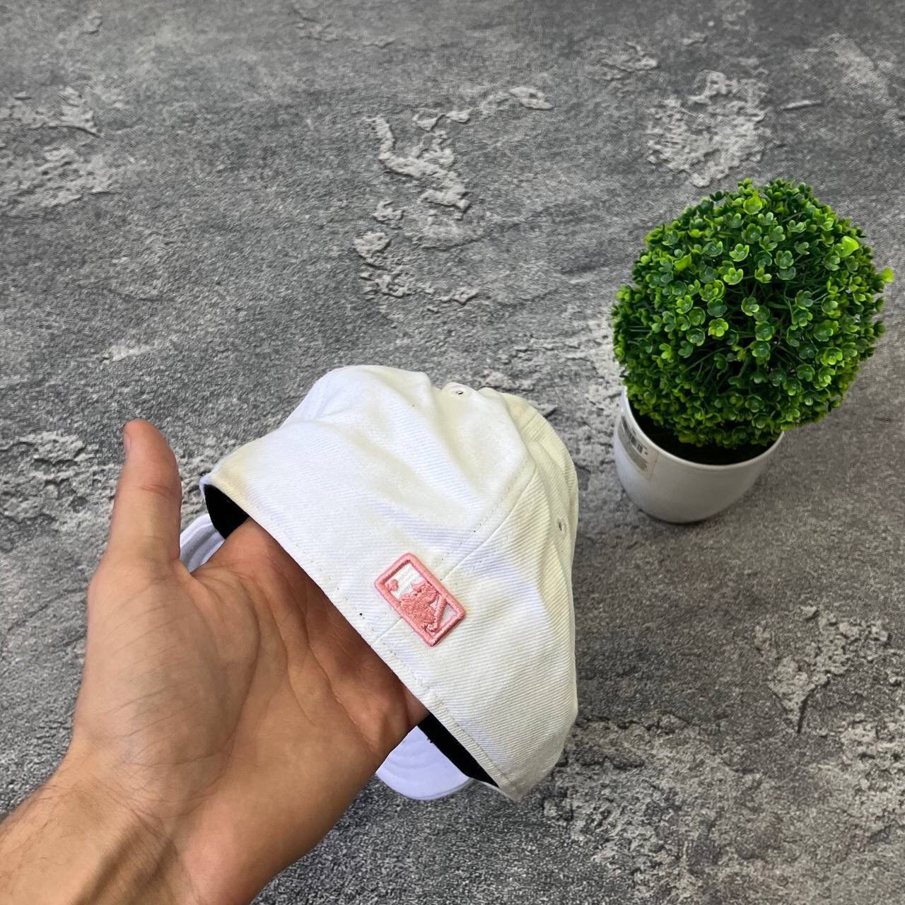 New Era Vintage 90s White New York Yankess New Era 59 Fifty Rare Cap Size ONE SIZE - 3 Thumbnail