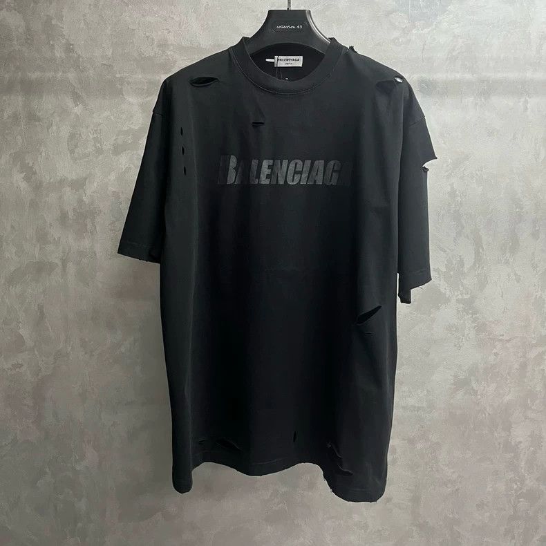 Balenciaga Balenciaga Logo T-Shirt with Distressed Design Size US XS / EU 42 / 0 - 1 Thumbnail
