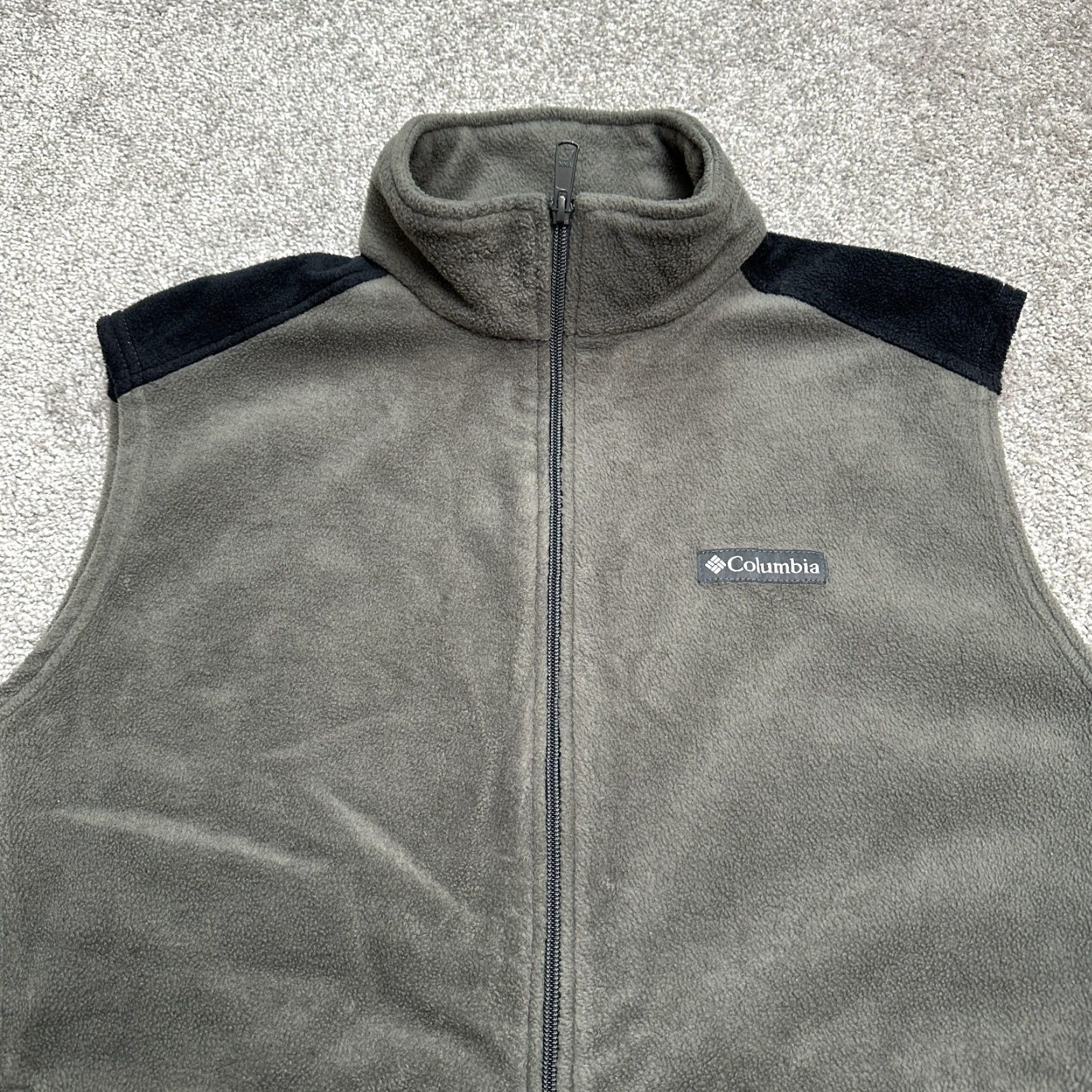 Vintage Columbia Steens Mountain Vest Mens Large Gray Full Zip Outdoor Hiking Pockets Size US L / EU 52-54 / 3 - 3 Thumbnail