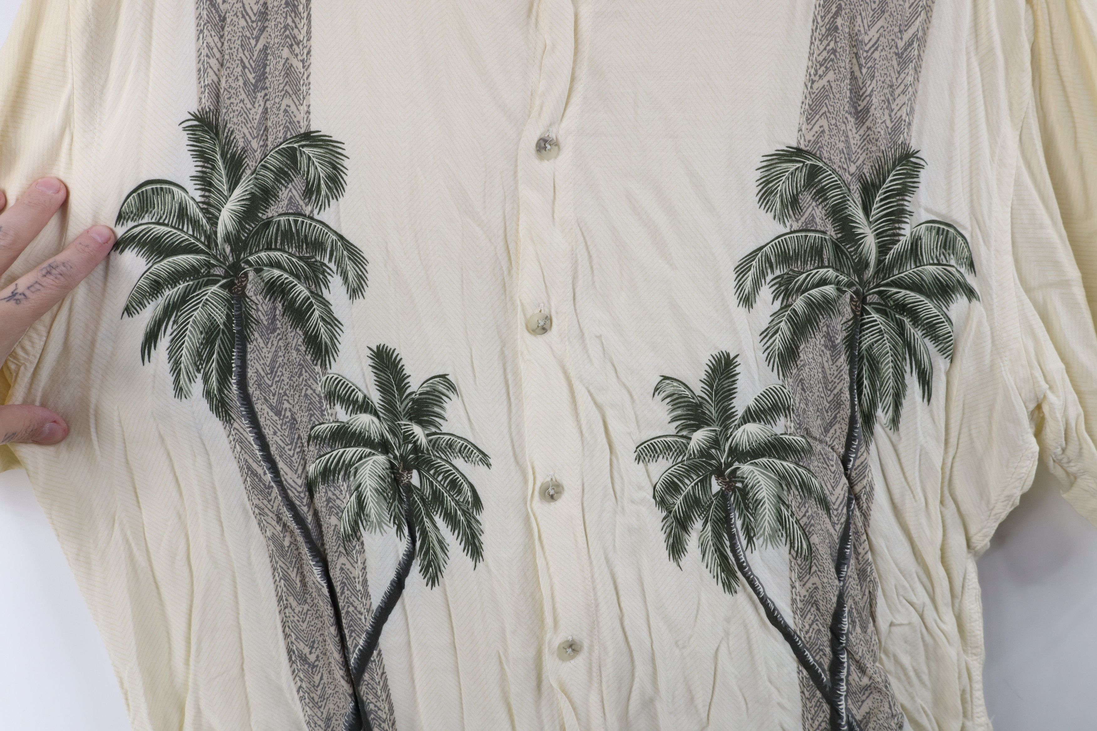 Vintage Vintage 90s Streetwear Rayon Gabardine Hawaiian Button Shirt Size US L / EU 52-54 / 3 - 4 Thumbnail