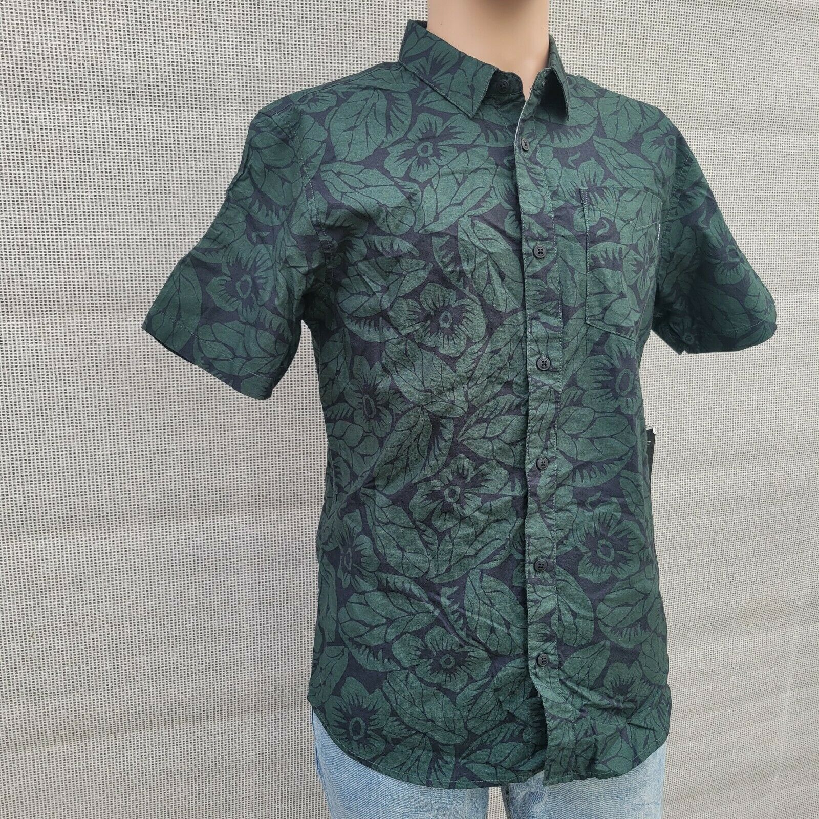 O'Neill Men's O'Neill Forest Green Button-Up Shirt. Size XXL. Size US XXL / EU 58 / 5 - 3 Thumbnail