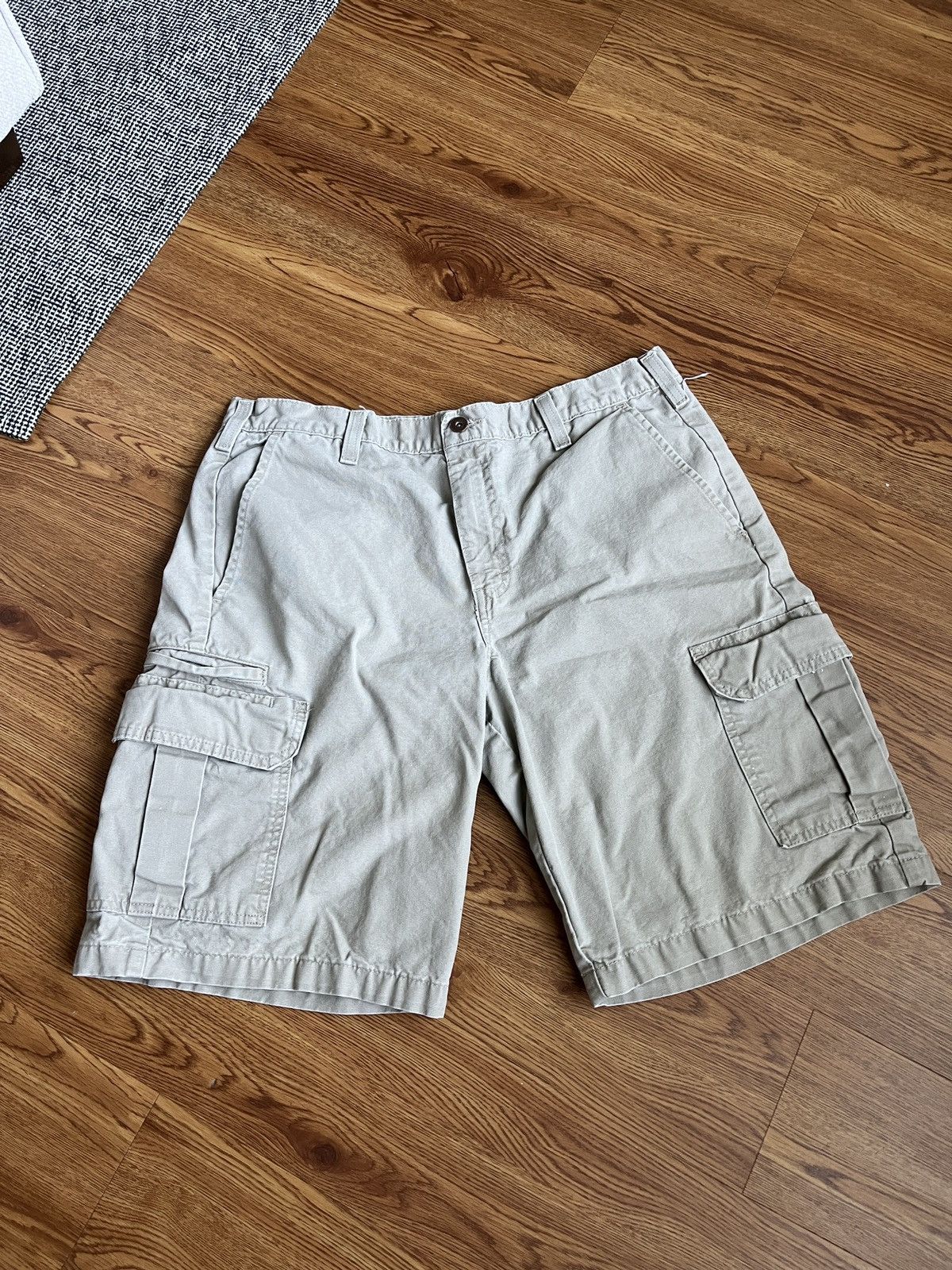Dickies × Vintage Vintage Dickies Khaki Cargo Shorts Size US 34 / EU 50 - 2 Thumbnail