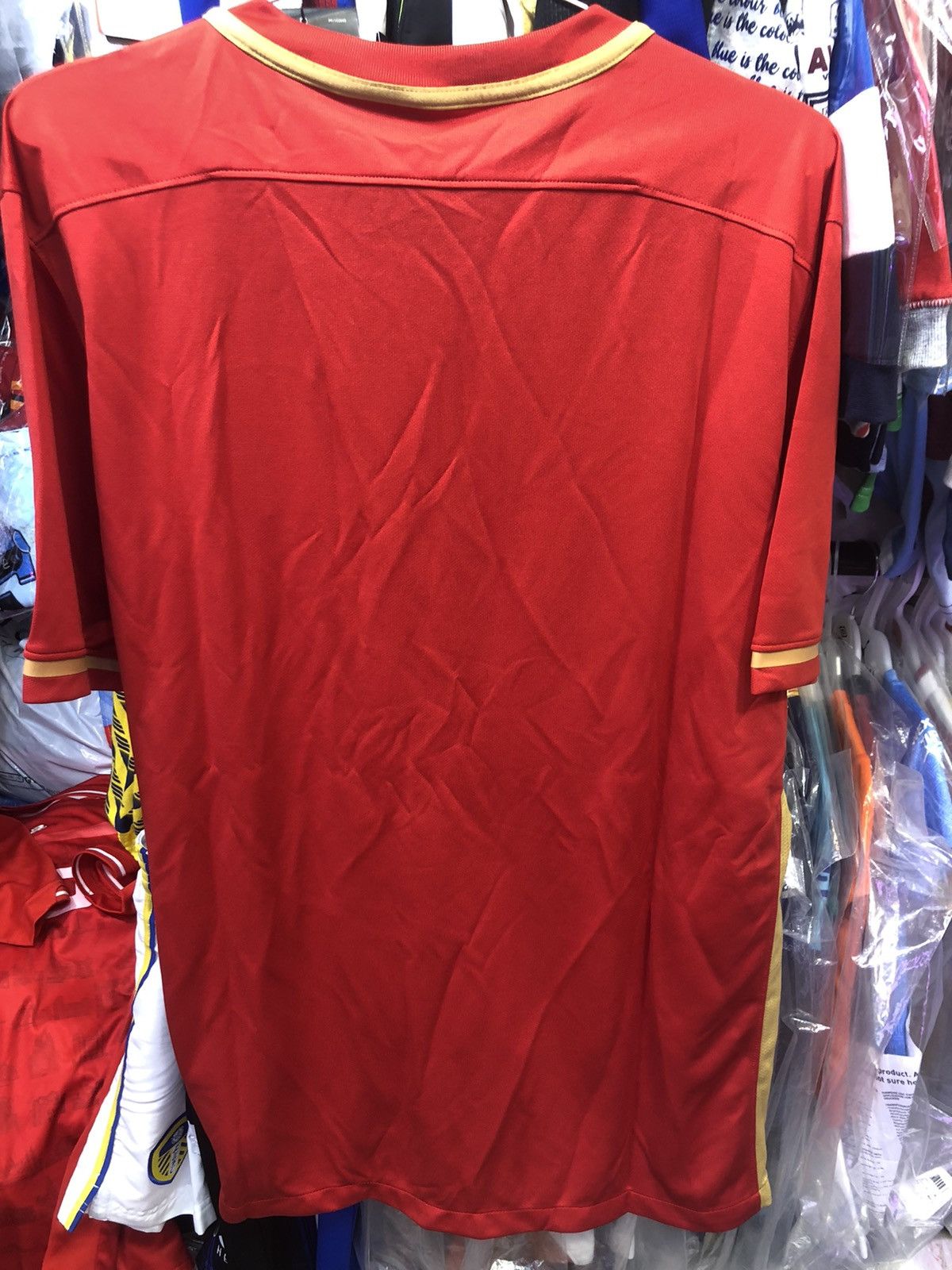 Nike 廣州恆大Guangzhou FC 16/17 home shirt (Bnwt) Size US L / EU 52-54 / 3 - 2 Thumbnail