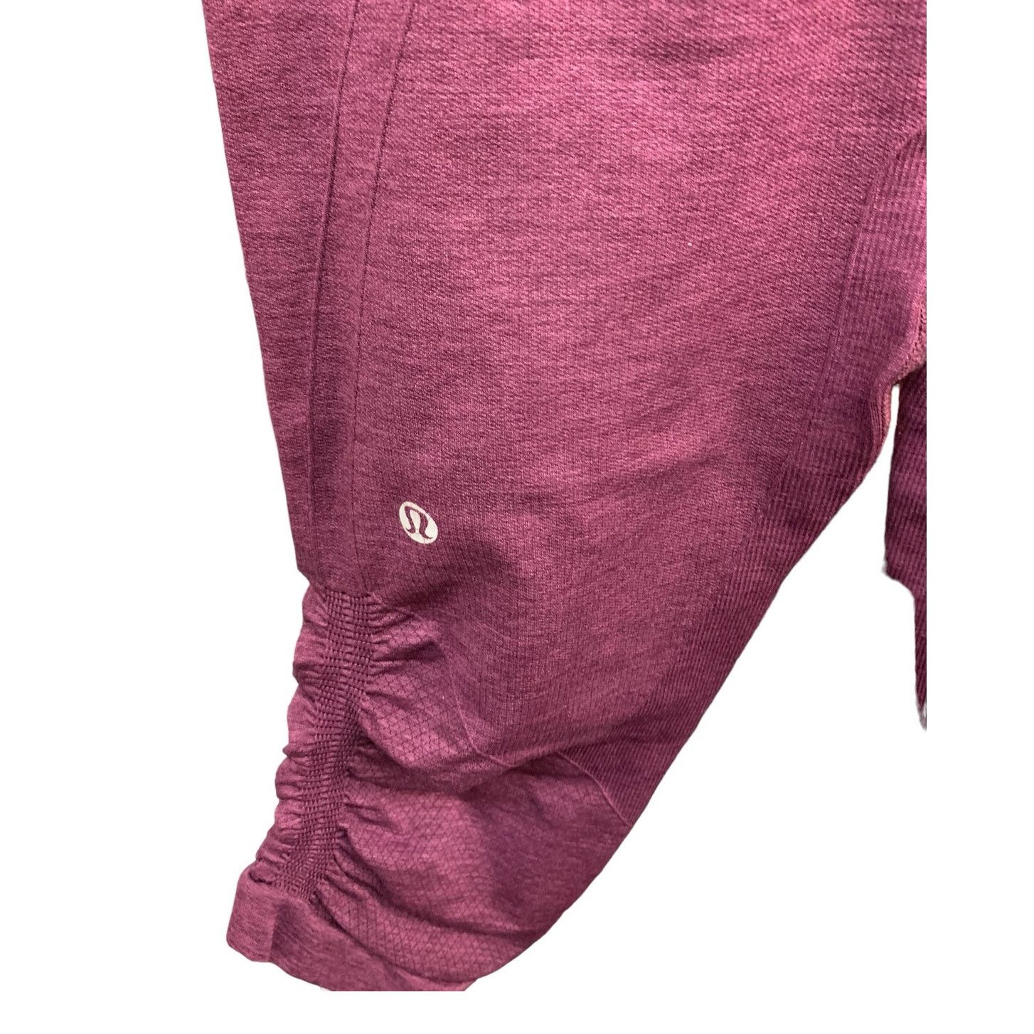 Lululemon Lululemon In The Flow Crop II Heathered Bordeaux Drama sz 8 Size 30" / US 8 / IT 44 - 4 Thumbnail