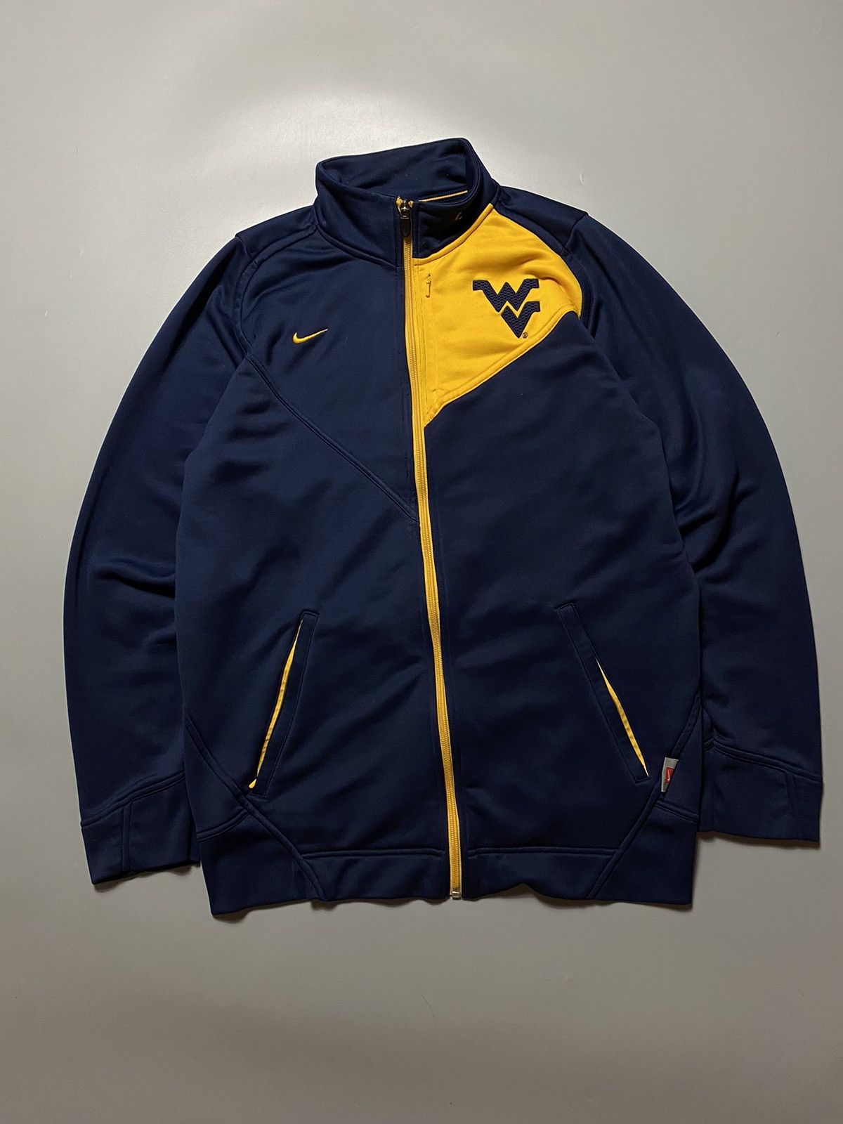 Vintage Nike rare West Virginia team jacket Size US S / EU 44-46 / 1 - 1 Thumbnail