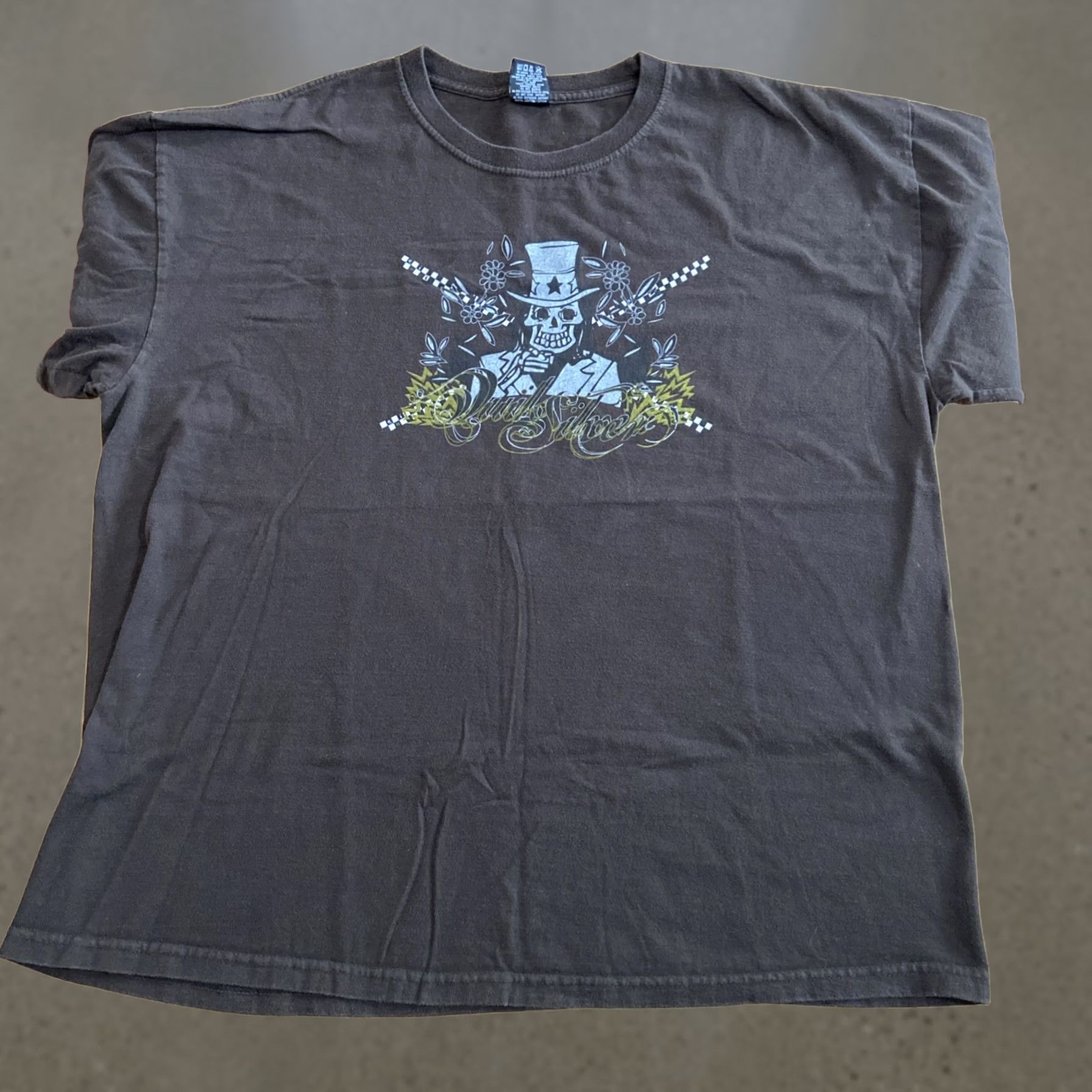 Quiksilver VINTAGE Quiksilver Shirt XL Brown 90s Logo Graphic Print Men T-Shirt Short Sleeve Crew Neck Summer Beach Mexico Size US XL / EU 56 / 4 - 1 Thumbnail