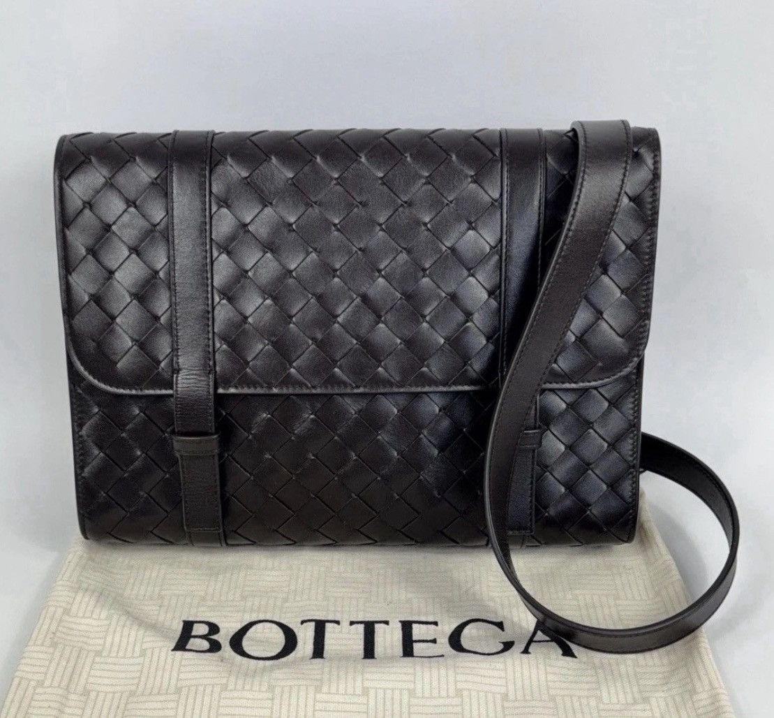 FLAP CROSS BODY BAG