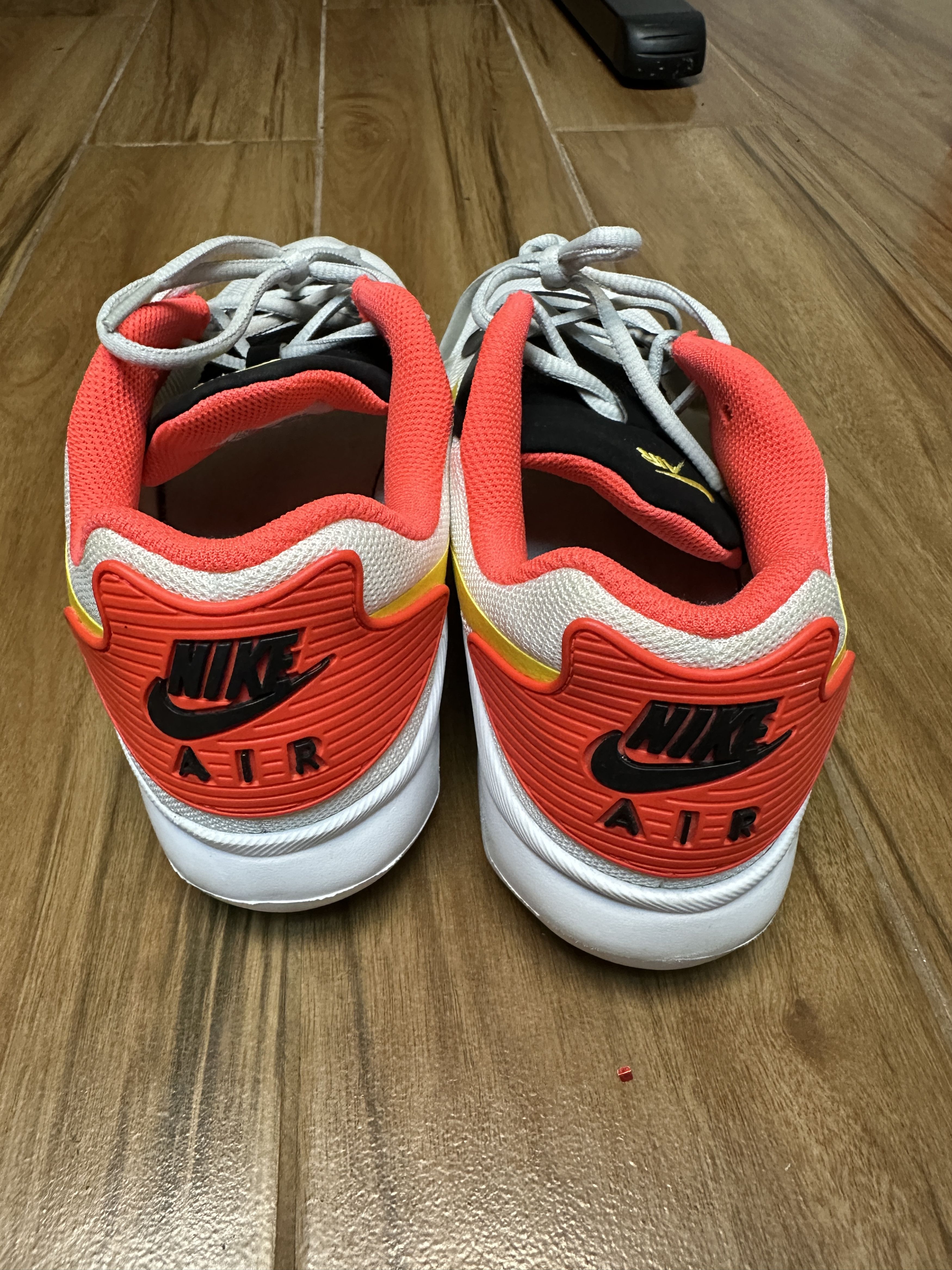 Nike Nike Air Max Oketo White/Bright Crimson/Chrome Yellow Size US 9 / EU 42 - 4 Thumbnail