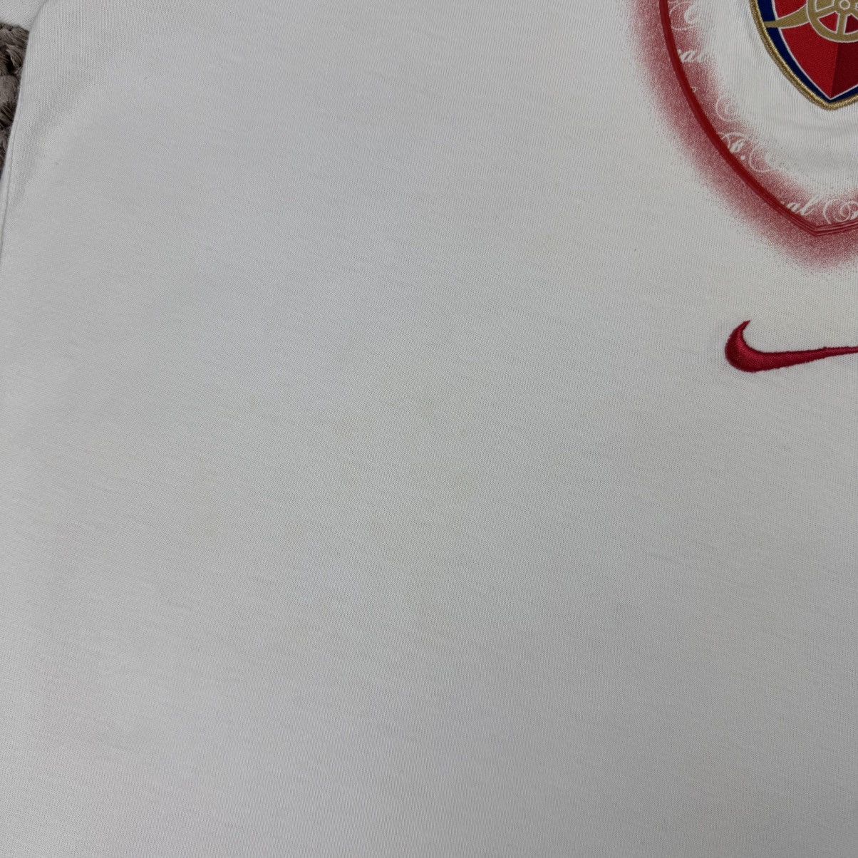 Nike Vintage Nike Arsenal Centre Logo T-shirt Size US L / EU 52-54 / 3 - 12 Thumbnail