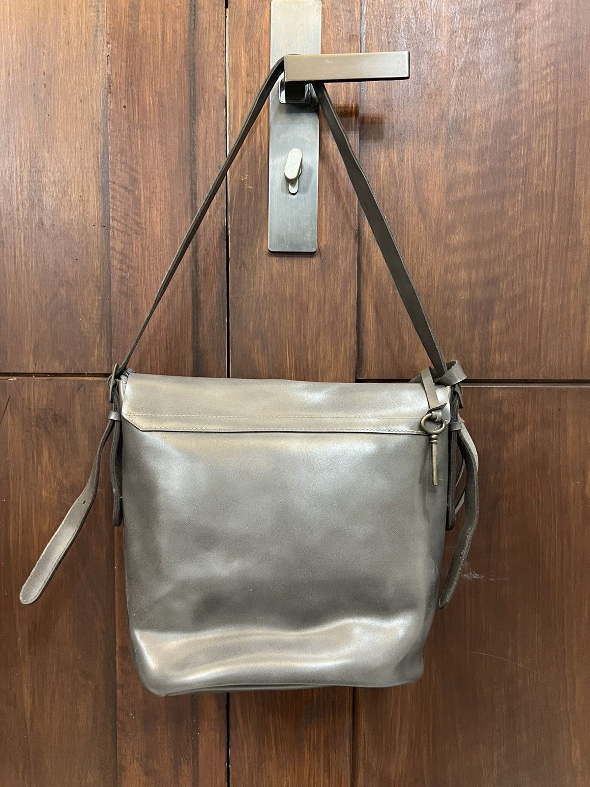 Genuine Leather Japanese Brand Leather Sling / Crossbody Bag Size ONE SIZE - 4 Thumbnail