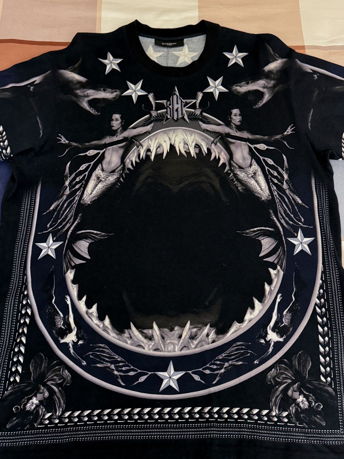 Givenchy Givenchy Shark & Mermaid Print Oversized XS T-shirt Size US XS / EU 42 / 0 - 5 Thumbnail