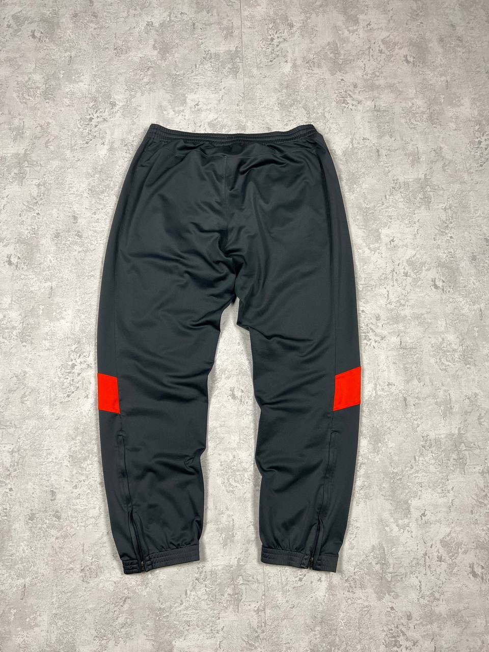 Nike Vintage Nike Y2K Track Suit Size US XL / EU 56 / 4 - 17 Thumbnail