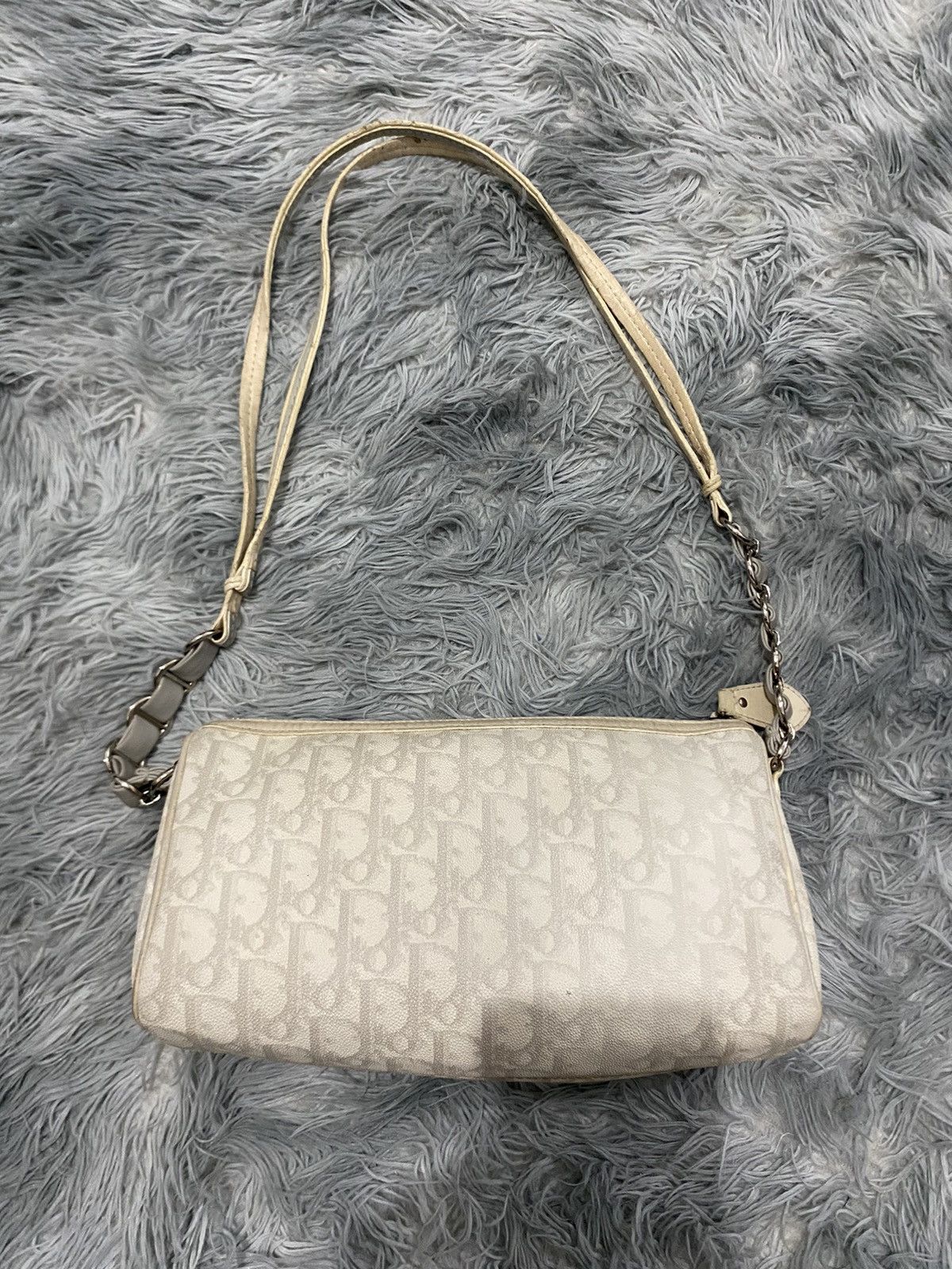 Dior CHRISTIAN DIOR MONOGRAM HEART ROMANTIQUE SHOULDER BAG Size ONE SIZE - 4 Thumbnail