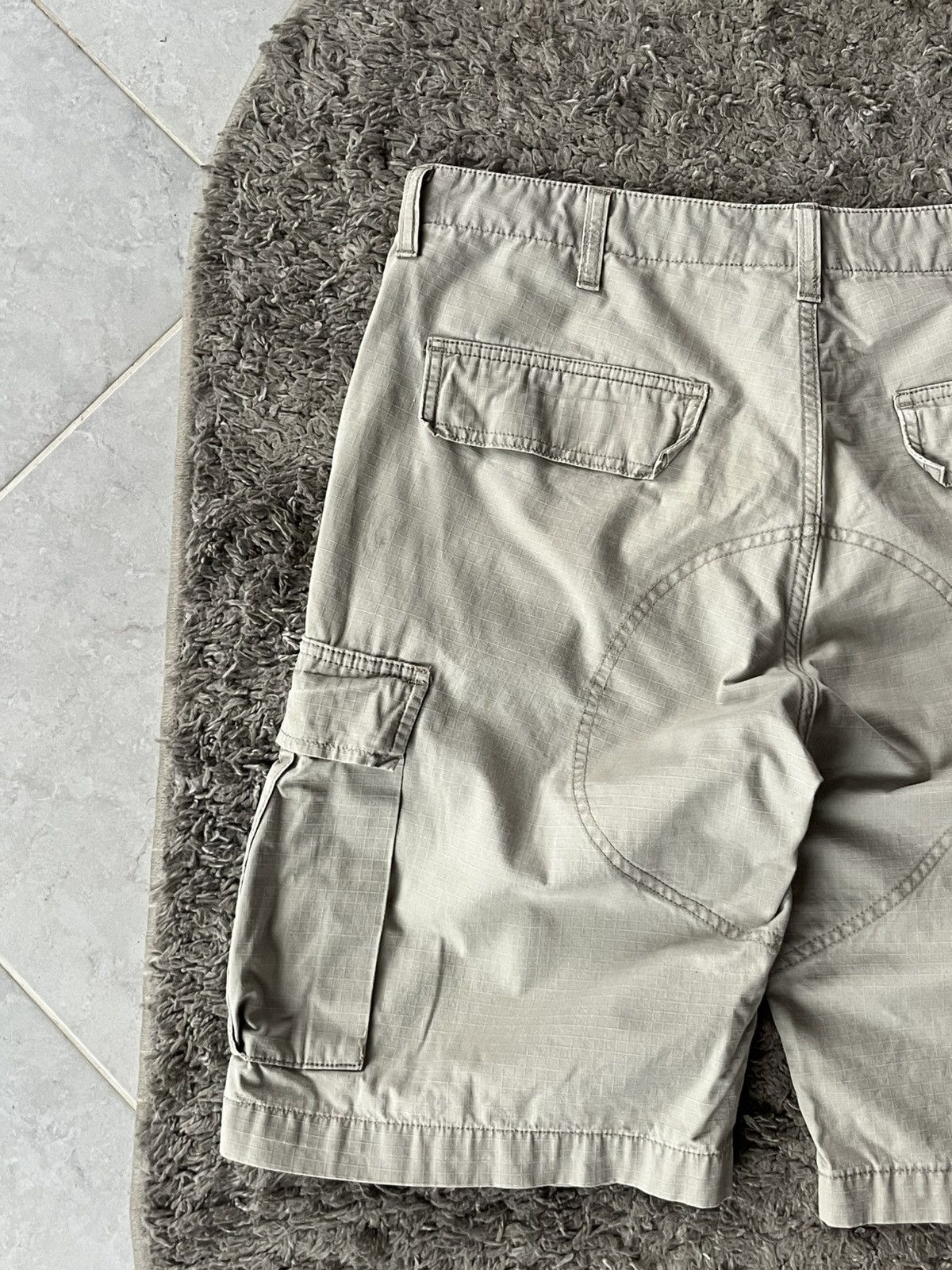 Carhartt Vintage Cargo Shorts Carhartt Mini Logo Streetwear Size US 34 / EU 50 - 4 Thumbnail