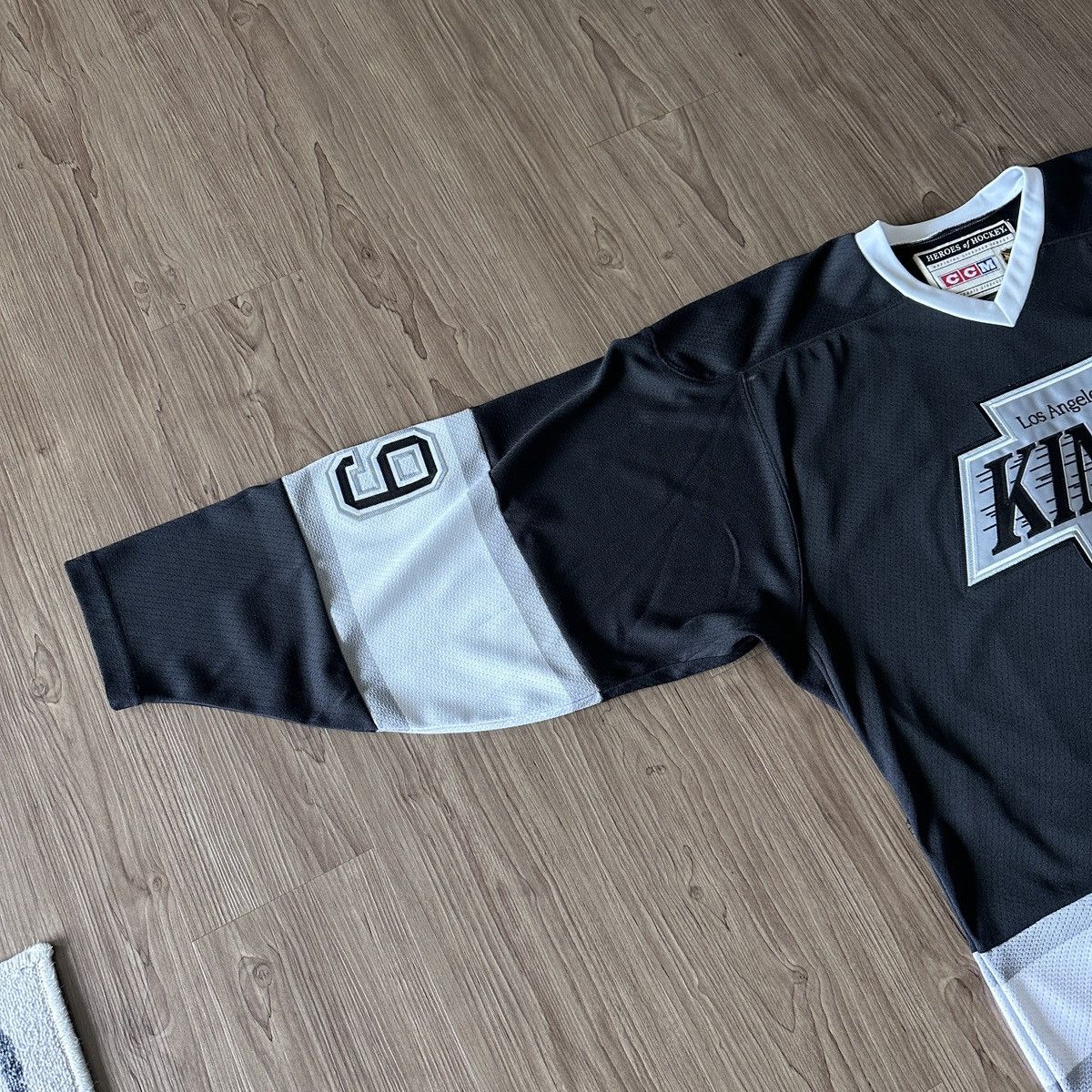 Ccm LA Kings Gretzky CCM Heroes of Hockey Auth Throwback Jersey Size US S / EU 44-46 / 1 - 4 Thumbnail