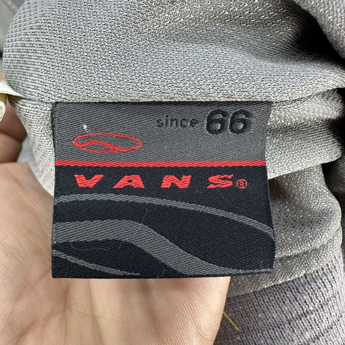 Vans Vintage Vans Grey Checkeboard Pullover V-Neck Vest Size US L / EU 52-54 / 3 - 13 Thumbnail