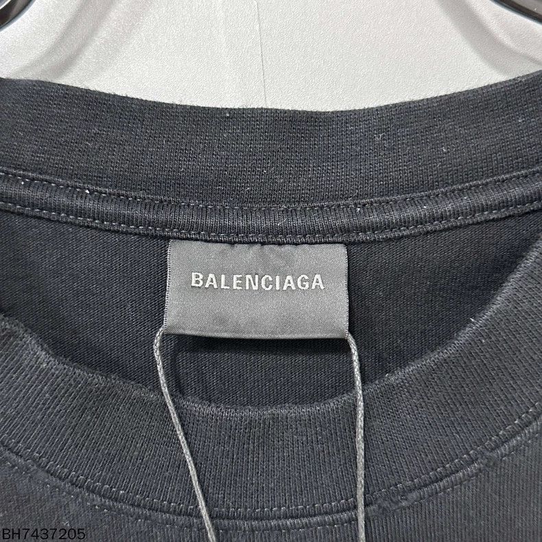 Balenciaga Balenciaga Black Graffiti Logo Short Sleeve Size US L / EU 52-54 / 3 - 6 Thumbnail