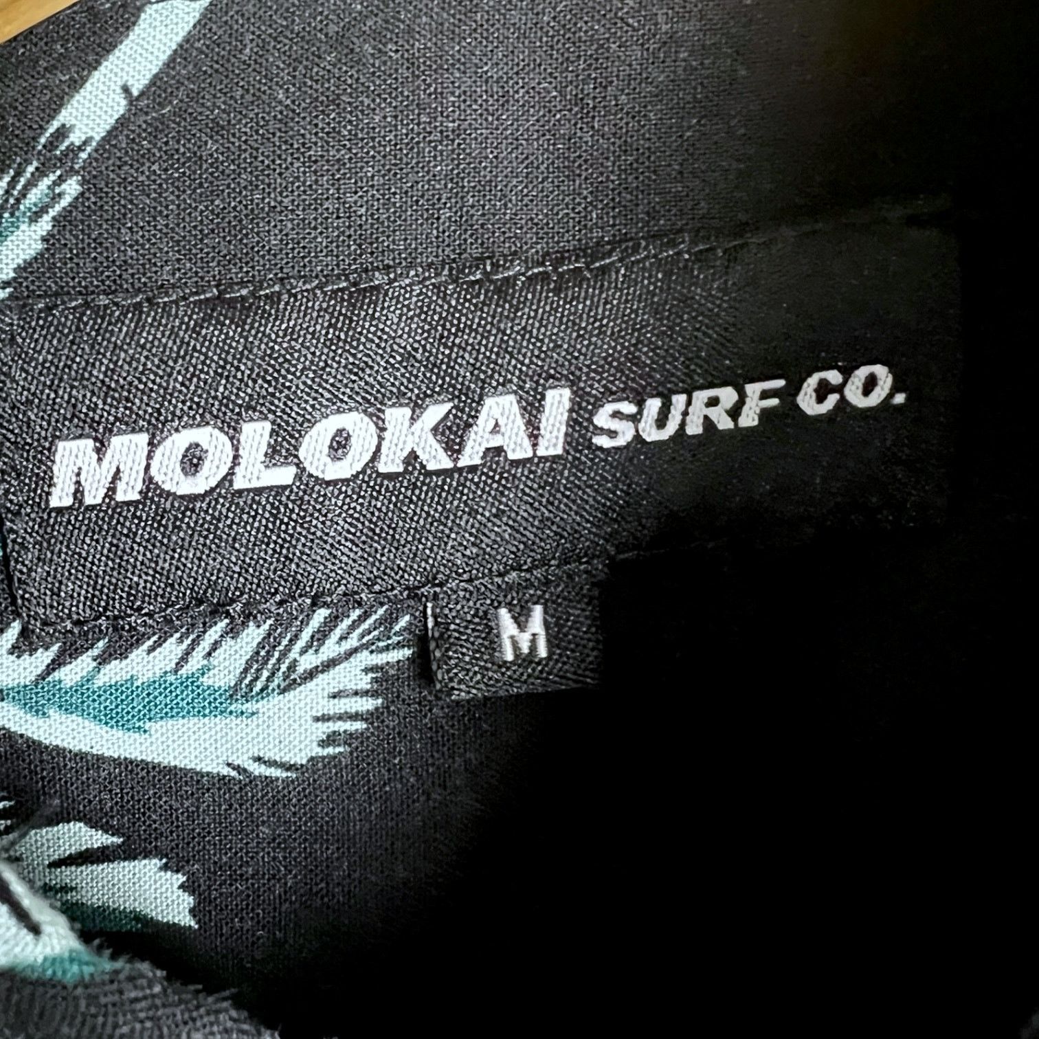Gildan Men's Molokai Surf Co Black Palm Trees Button Up S/S Shirt M Size US M / EU 48-50 / 2 - 3 Thumbnail