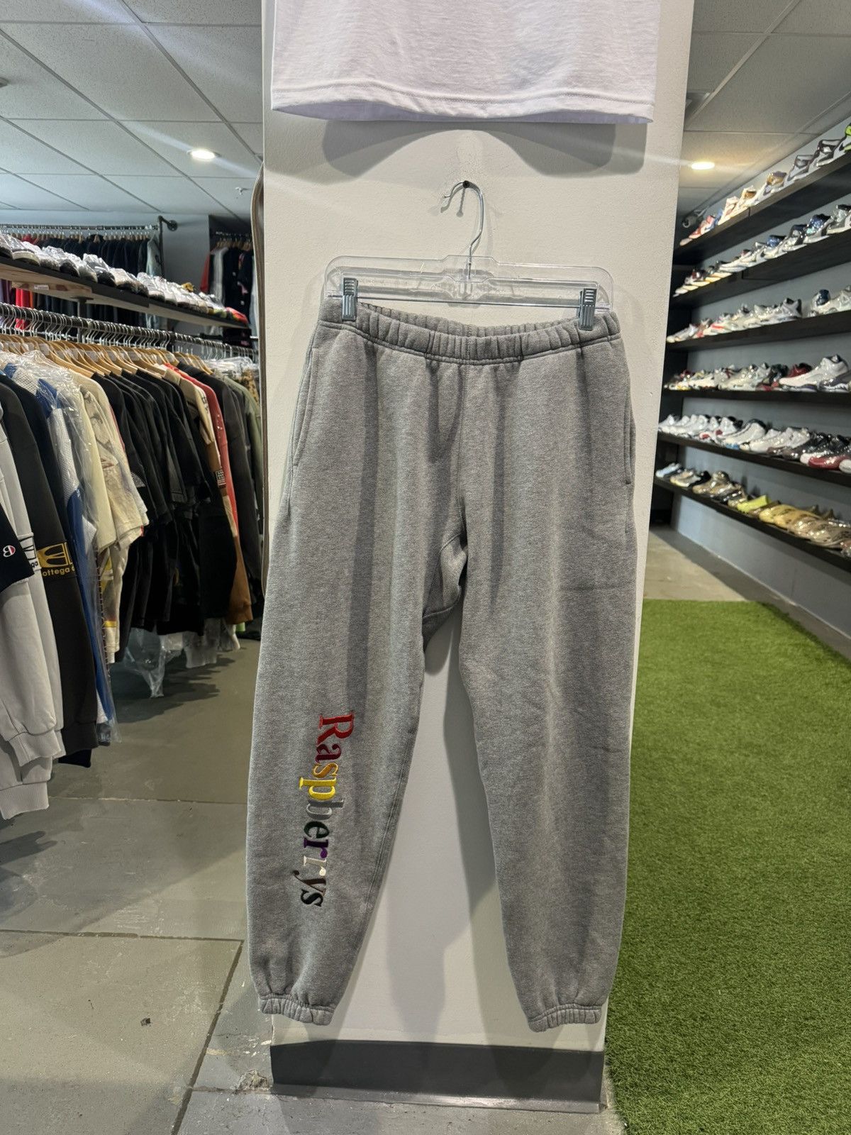 The GV Gallery GV Gallery Raspberrys Rainbow Sweatpants Size US 30 / EU 46 - 1 Thumbnail