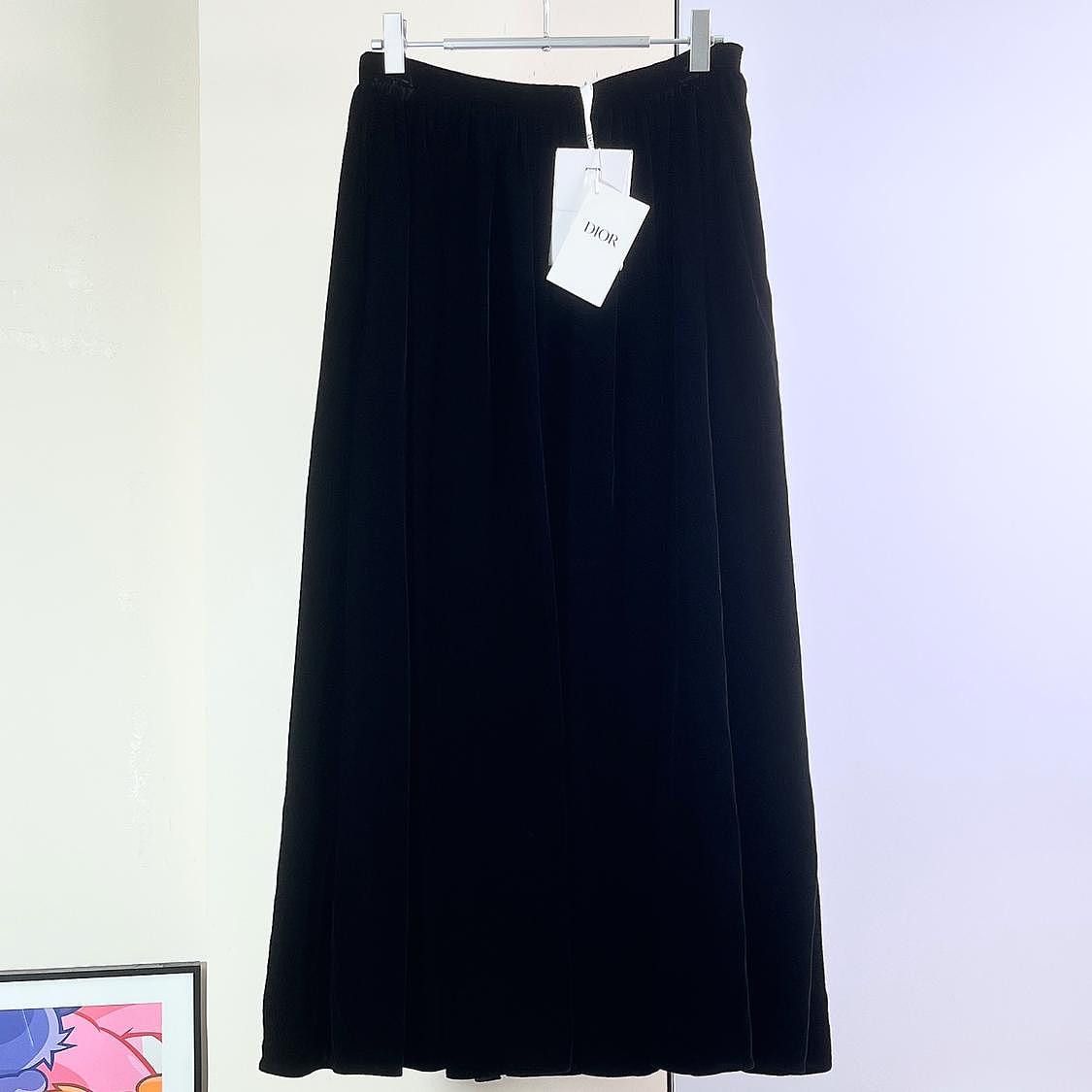 Dior Dior Black Velvet Midi Skirt Size FR 38 Size 27" / US 4 / IT 40 - 1 Thumbnail
