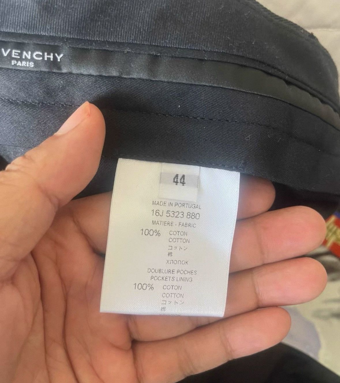 Givenchy Givenchy Black Character Printed Shorts size44 Size US 44 / EU 60 - 7 Thumbnail