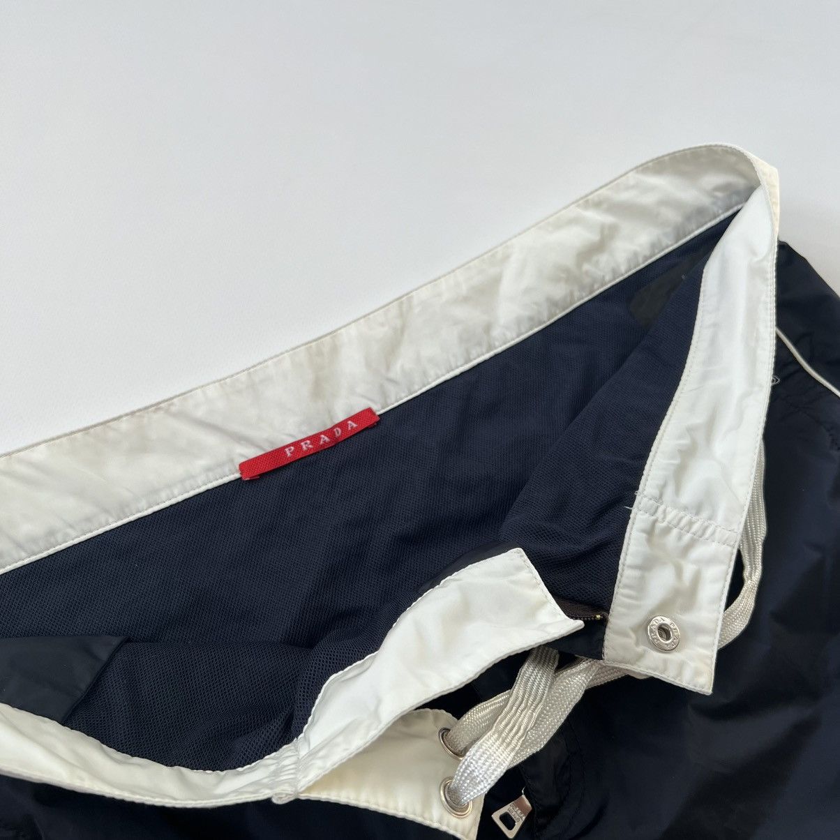 Prada Prada Ted Tab Nylon swim shorts it 52 Size US 36 / EU 52 - 4 Thumbnail