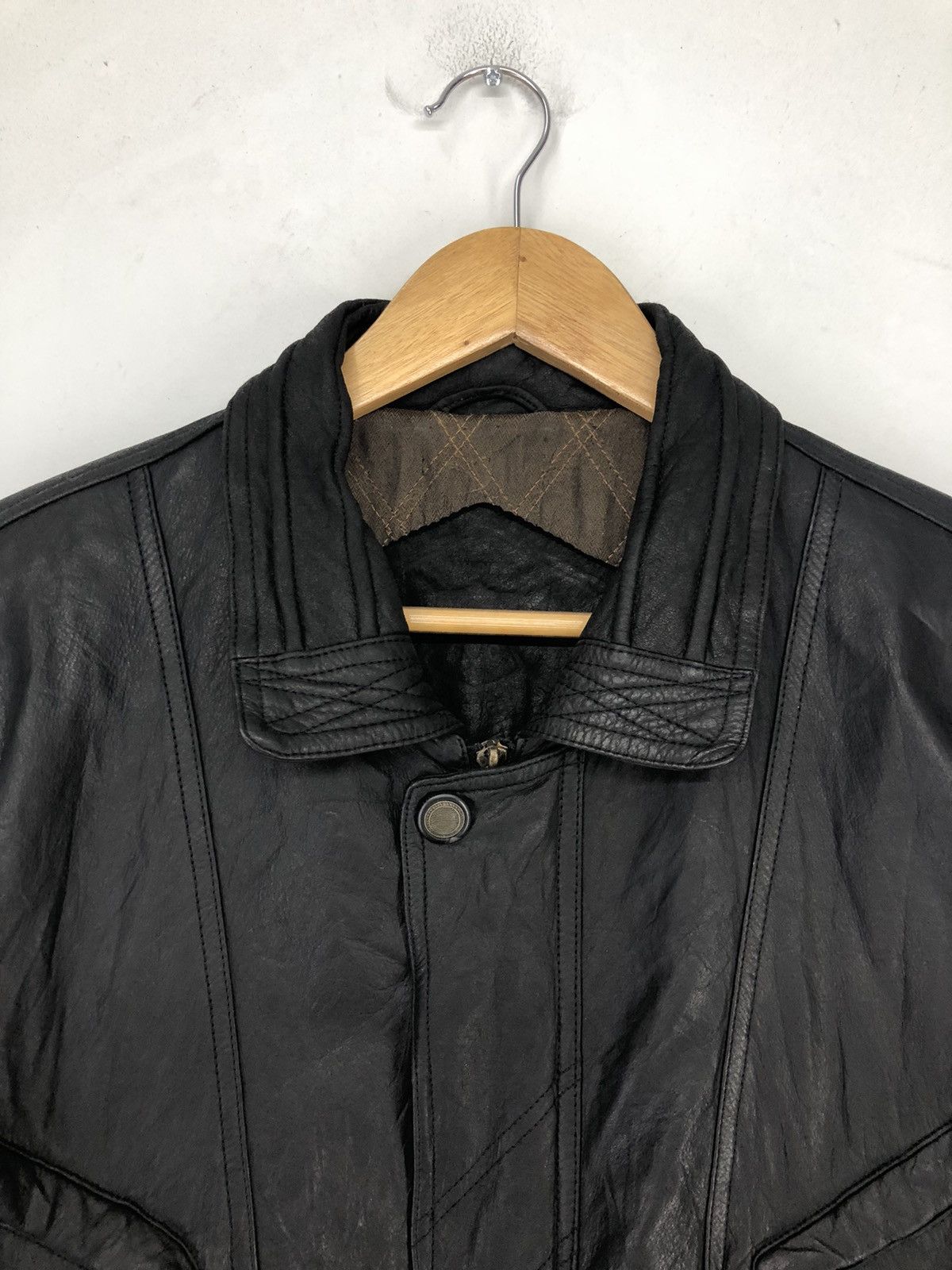 Genuine Leather Vintage C&A San Diego Cowhide Leather Bomber Jacket Size US L / EU 52-54 / 3 - 8 Thumbnail