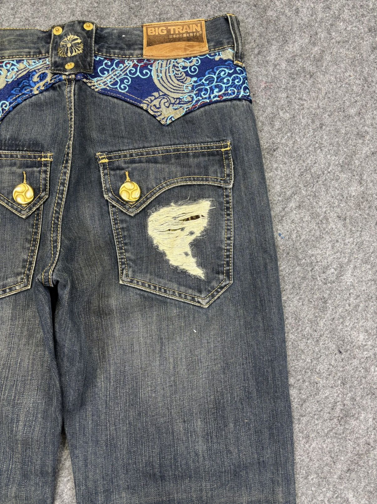 Japanese Brand 💥Archival💥Osaka Big Train Loose Distressed Denim F832 Size US 32 / EU 48 - 11 Thumbnail
