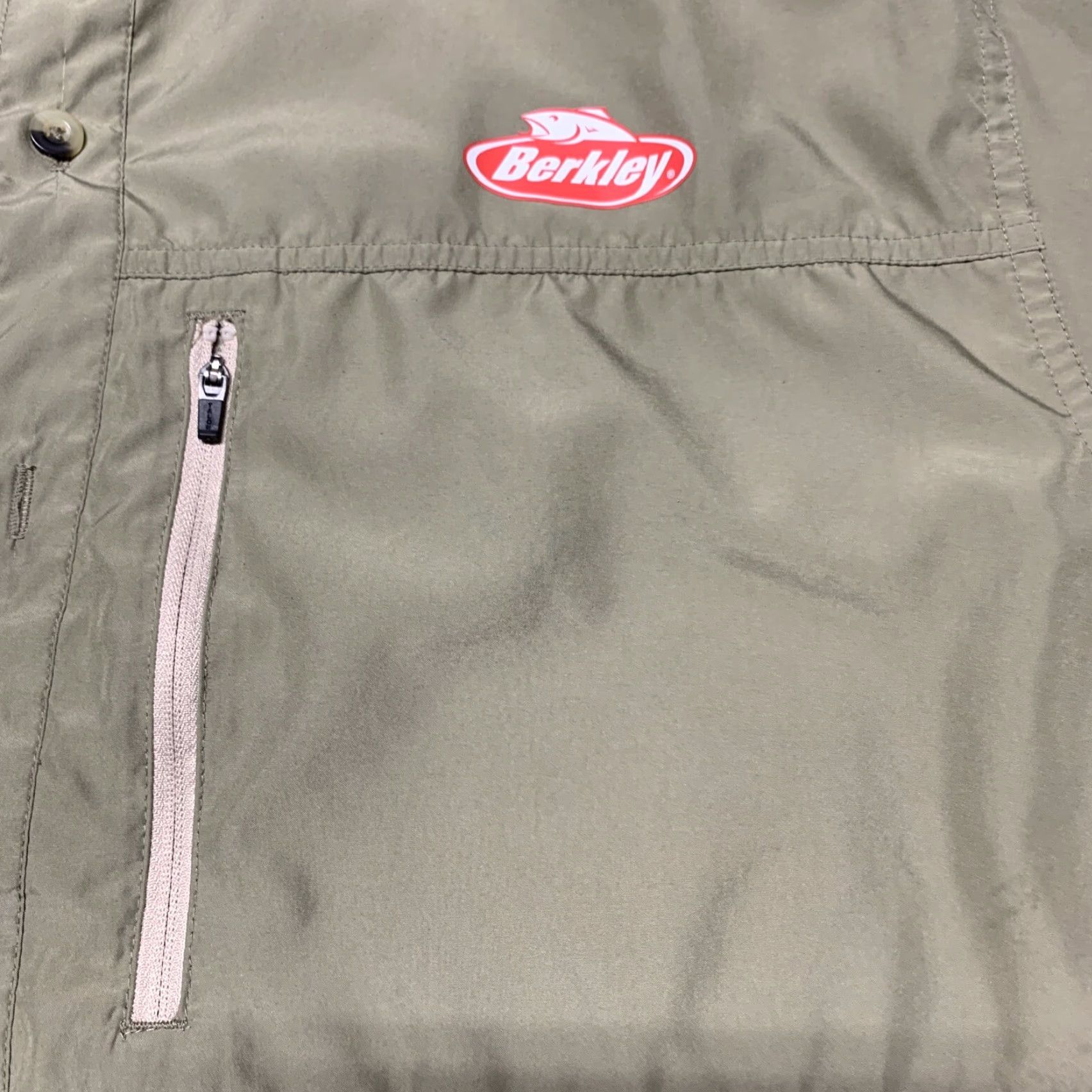 Vintage Berkley Fishing Shirt Mens XL Vented UPF 20+ Button Up Short Sleeve Tan Sand Size US XL / EU 56 / 4 - 2 Thumbnail