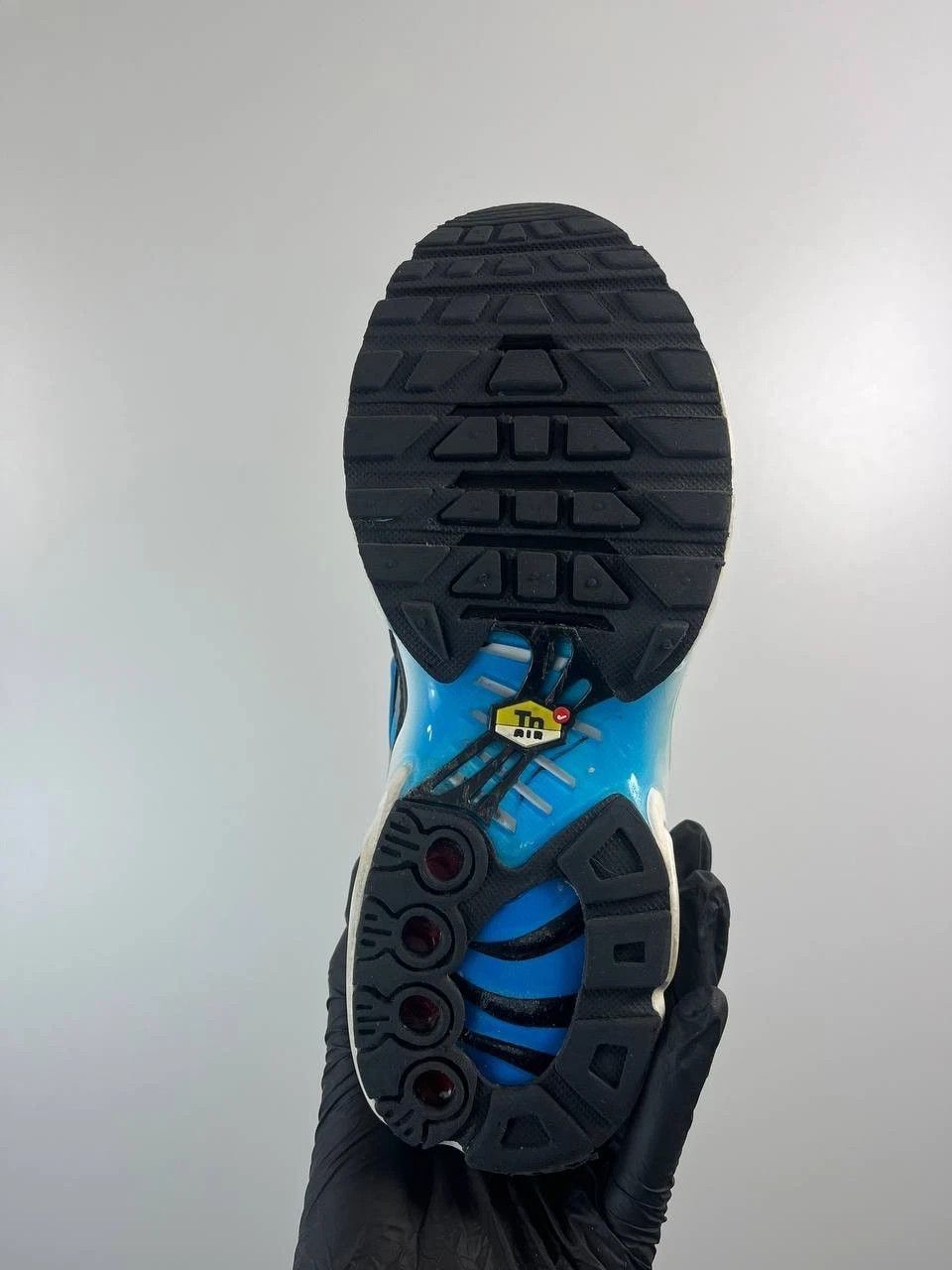 Nike Nike Air Max Plus TN SE FD9767-100 White Blue Gradient Sz 39 Size US 8 / IT 38 - 7 Thumbnail