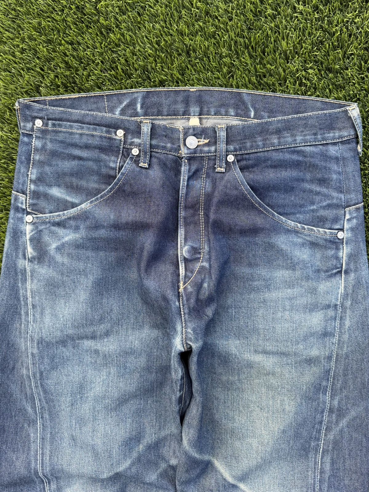 Levi's Vintage archive style Levi's engineered jeans size 34 Size US 34 / EU 50 - 4 Thumbnail