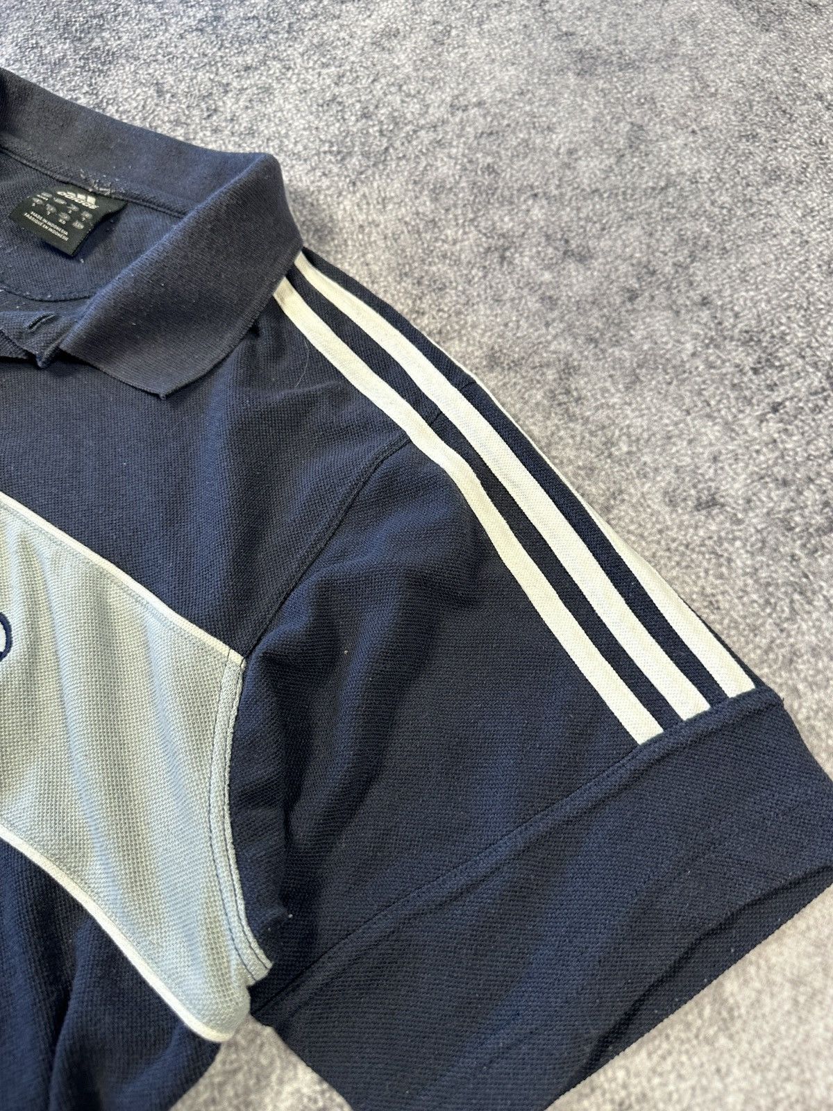 Adidas × Vintage Vintage Adidas Big Logo Polo Streetwear Rare Casual VTg Y2K Size US S / EU 44-46 / 1 - 3 Thumbnail