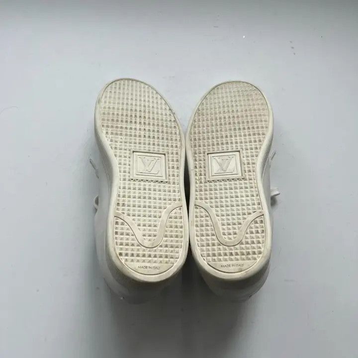 Louis Vuitton Louis Vuitton Cat Illustration White Sneakers -2508 Size US 6 / IT 36 - 4 Thumbnail