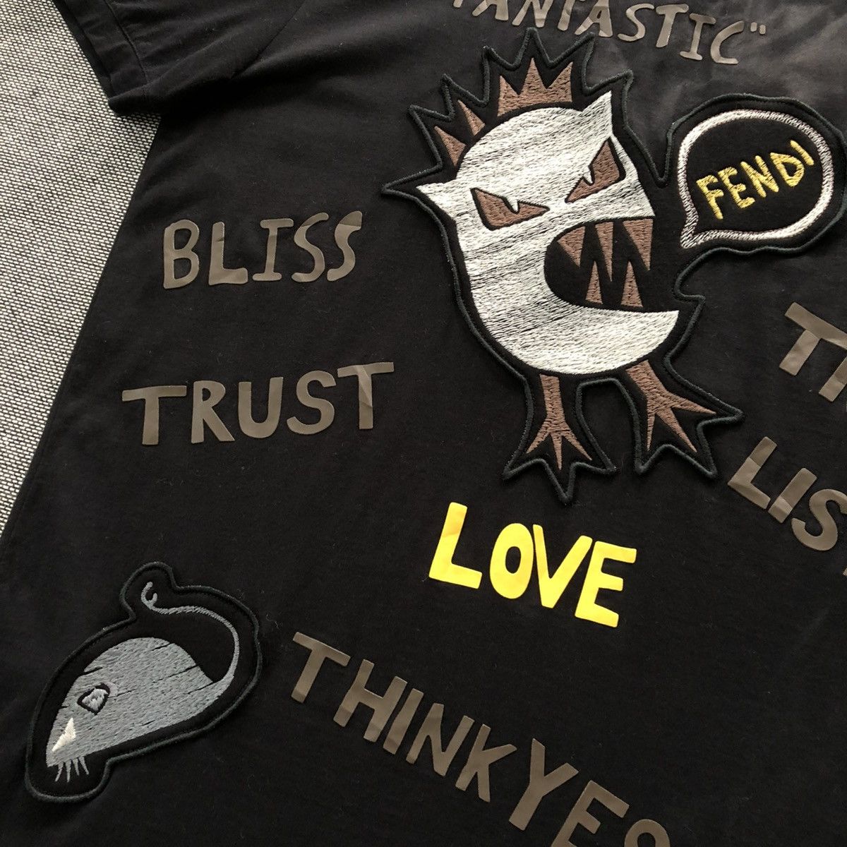 Fendi FENDI Fantastic Monster Logo Appliqued T-Shirt Size US S / EU 44-46 / 1 - 4 Thumbnail
