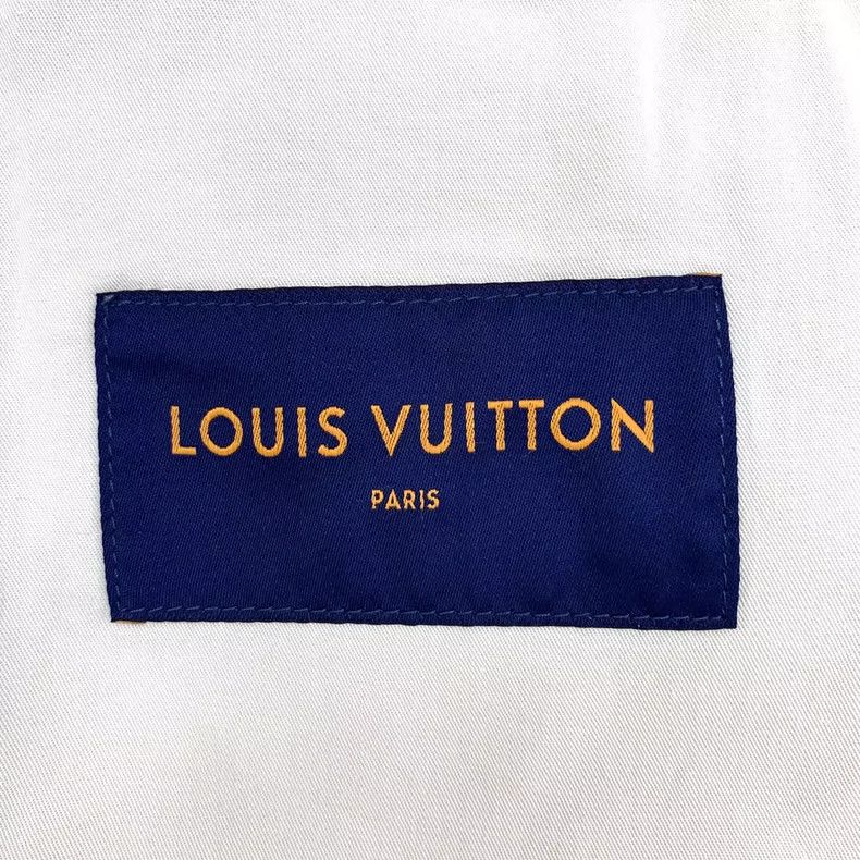 Louis Vuitton Louis Vuitton Off-white logo full-print embossed denim jac Size US L / EU 52-54 / 3 - 5 Thumbnail
