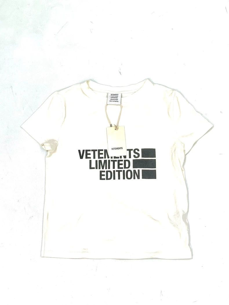 Vetements Spoof North Printed Short Sleeve 2506-Nextarrow