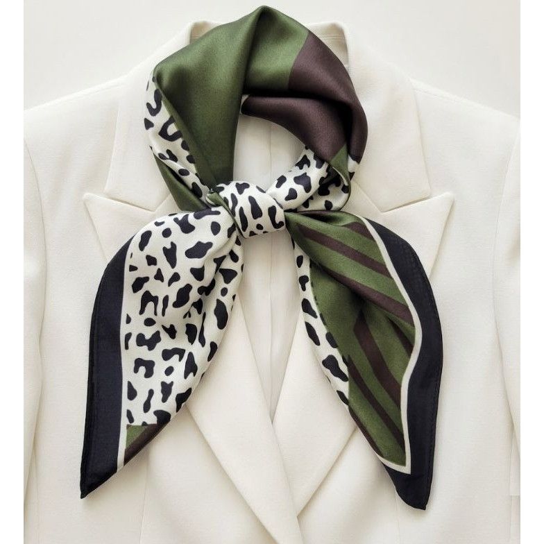 Other ✨Elegant Bandana Square Silky Scarf BLACK Green Animal Print Size ONE SIZE - 1 Thumbnail