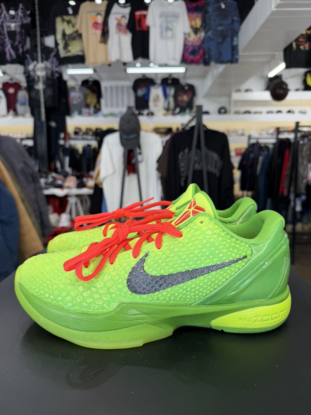 Nike Nike Kobe 6 Protro Grinch Size 9 (2020) Size US 9 / EU 42 - 7 Thumbnail