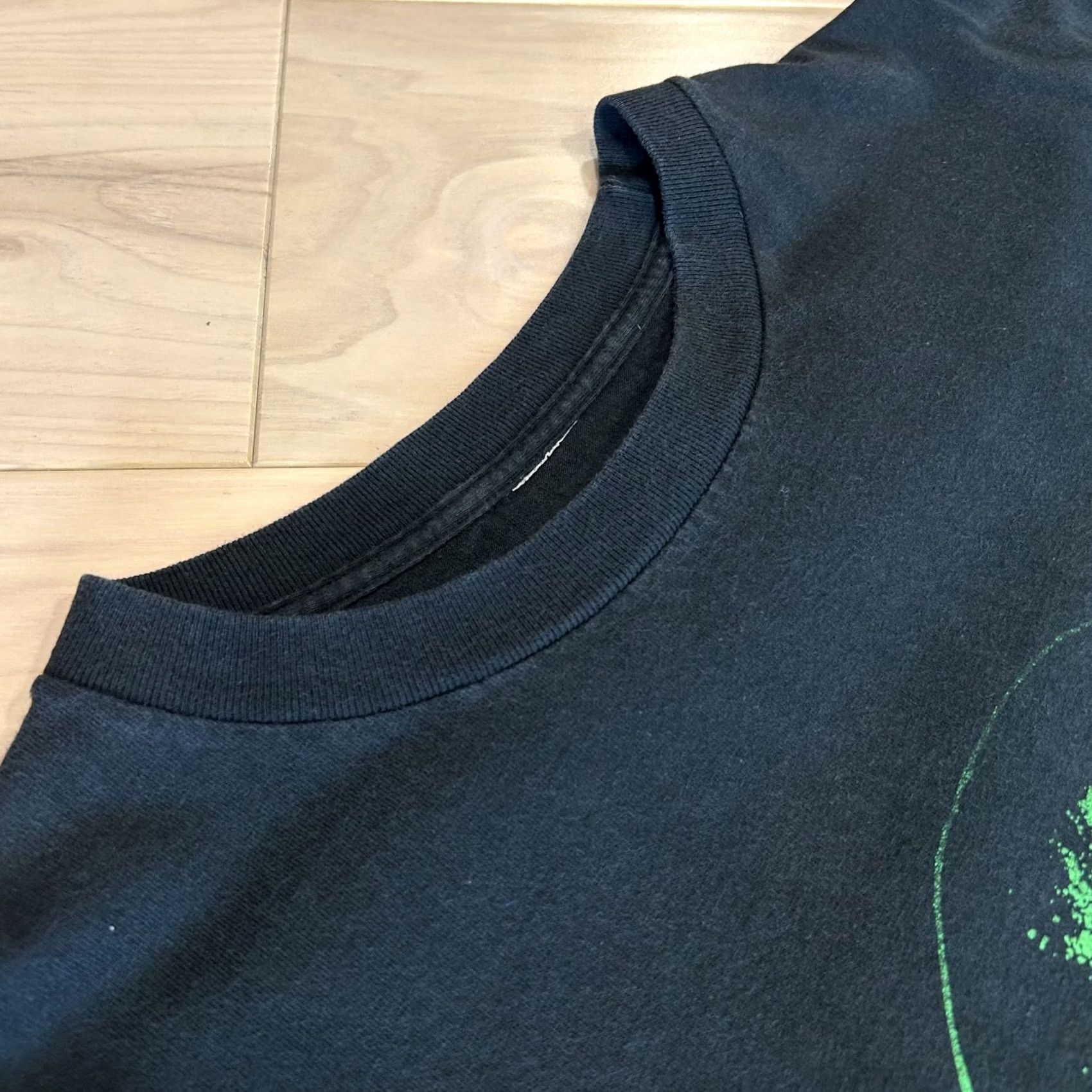 Vintage VINTAGE Creature Of The Black Lagoon Tee Black T-Shirt Short Sleeve XL Men Logo Graphic Print Tee Vault Black Lagoon Monster Swamp 90s Mens Size US XL / EU 56 / 4 - 2 Thumbnail