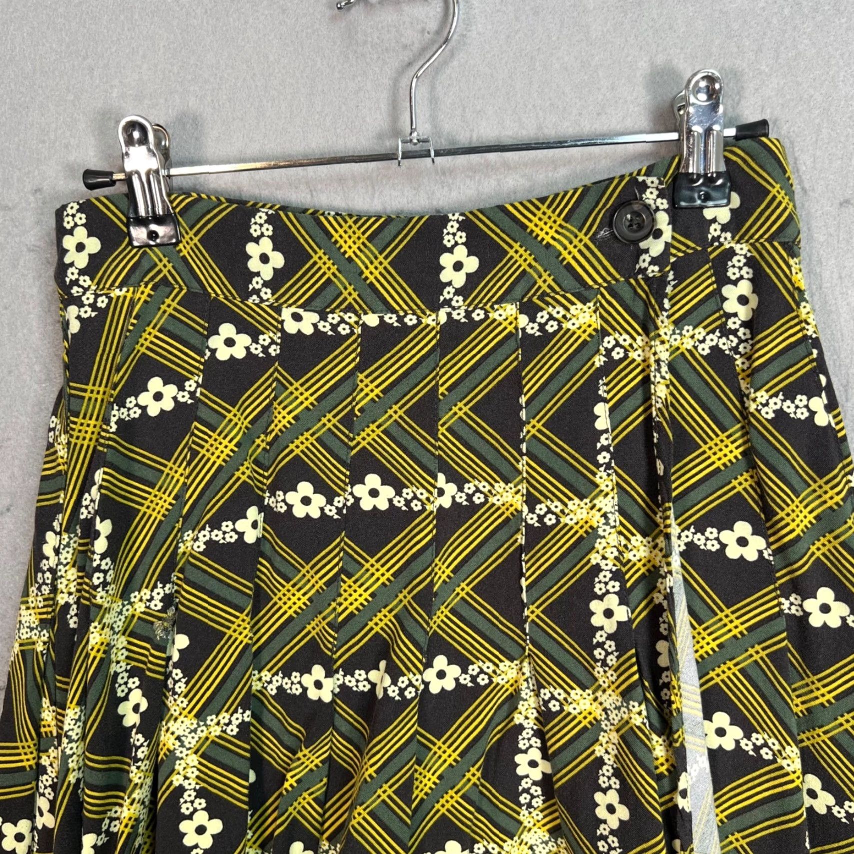 Urban Outfitters VINTAGE Urban Outfitters Womens Small Pleated Skirt Black & Yellow Floral Plaid Viscose Size 28" / US 6 / IT 42 - 6 Thumbnail