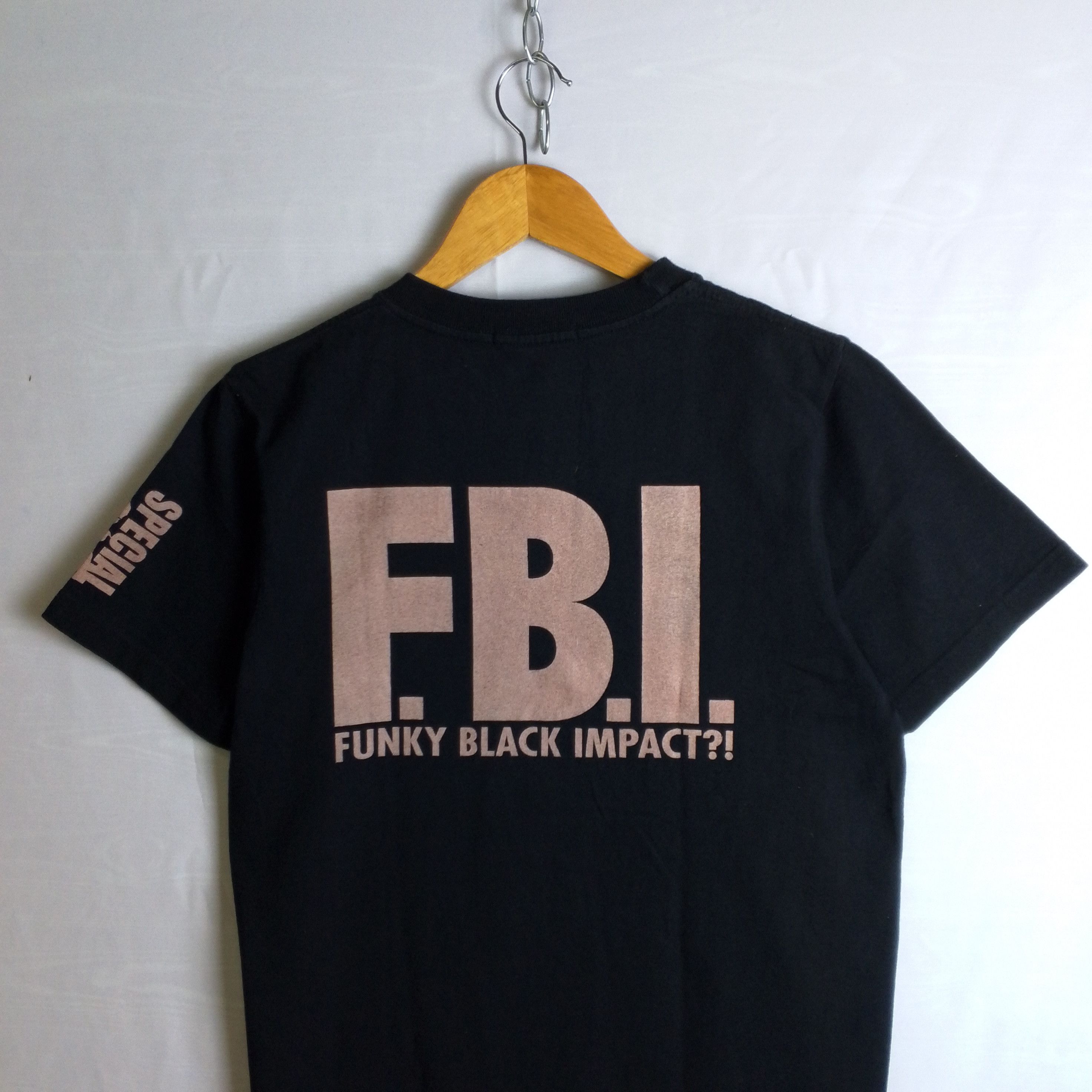 20471120 Free Freaks Factor FBI M-16 A Special Military Unit Tee Size US M / EU 48-50 / 2 - 6 Thumbnail