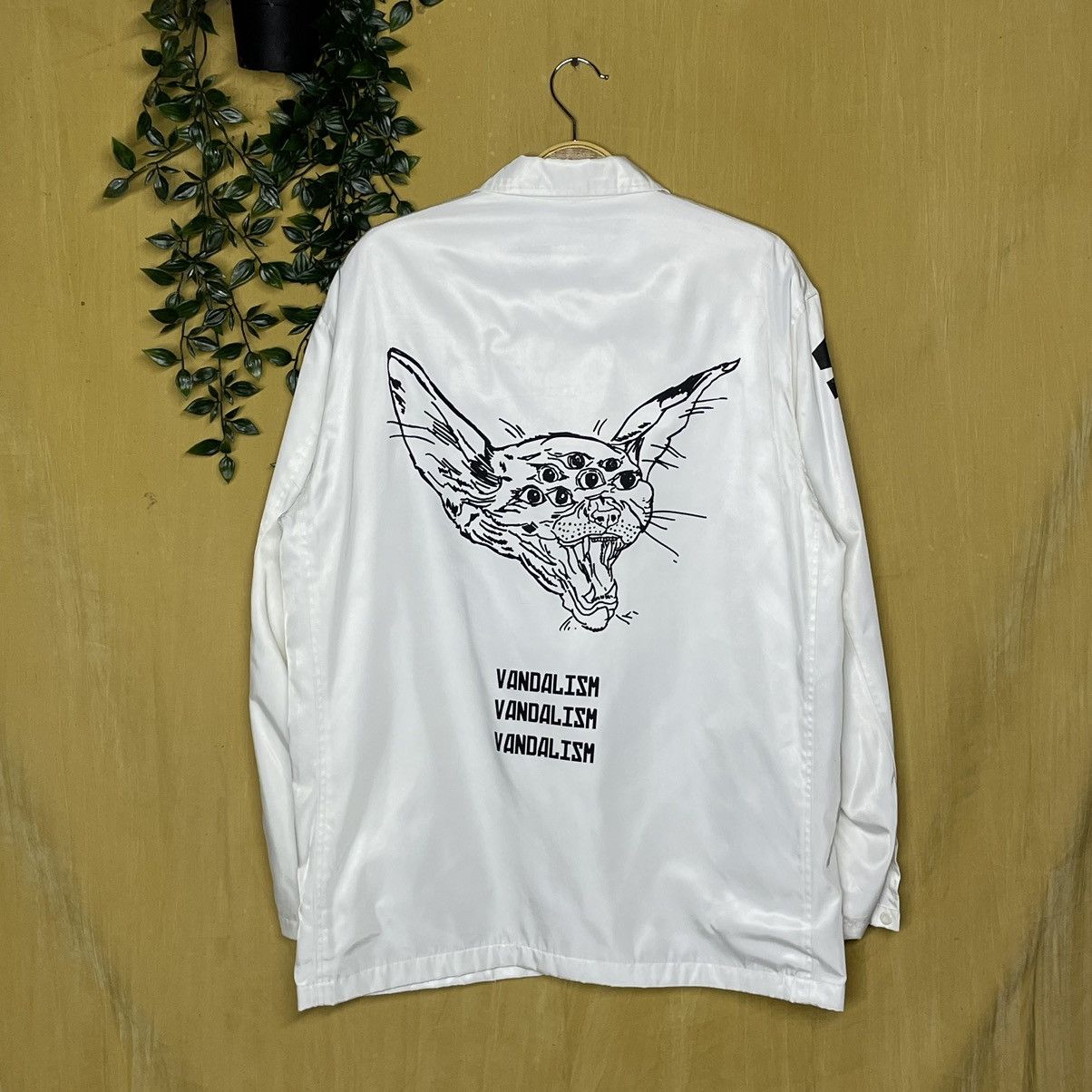 If Six Was Nine Japanese Brand Rovtski VANDALISM coach Jacket Size US L / EU 52-54 / 3 - 1 Thumbnail