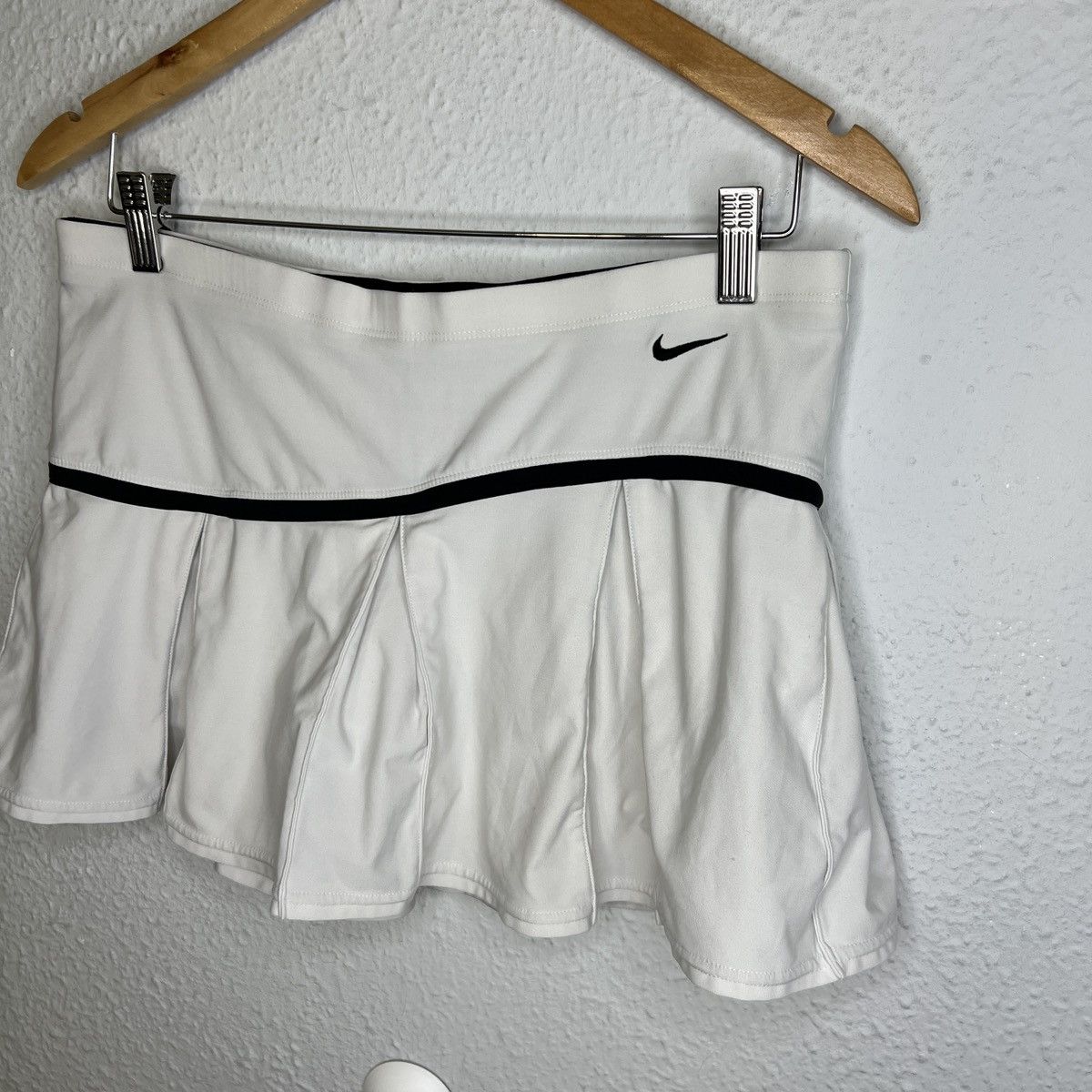 Nike Nike vintage tennis mini skirt y2k white Size 27" / US 4 / IT 40 - 3 Thumbnail