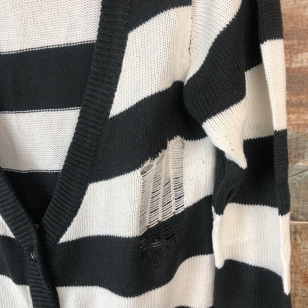 Japanese Brand × Solid and Striped Colza Stripe Black prison ripped Cardigan Knitwear #A2042 Size M / US 6-8 / IT 42-44 - 9 Thumbnail