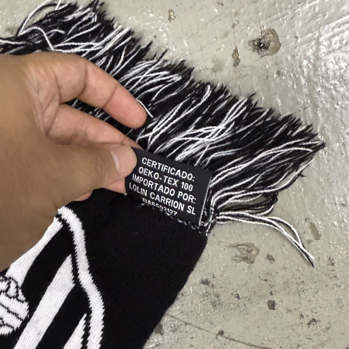 Vintage Vintage Amunt Valencia CF Fanwear Football Soccer Scarf Size ONE SIZE - 5 Thumbnail