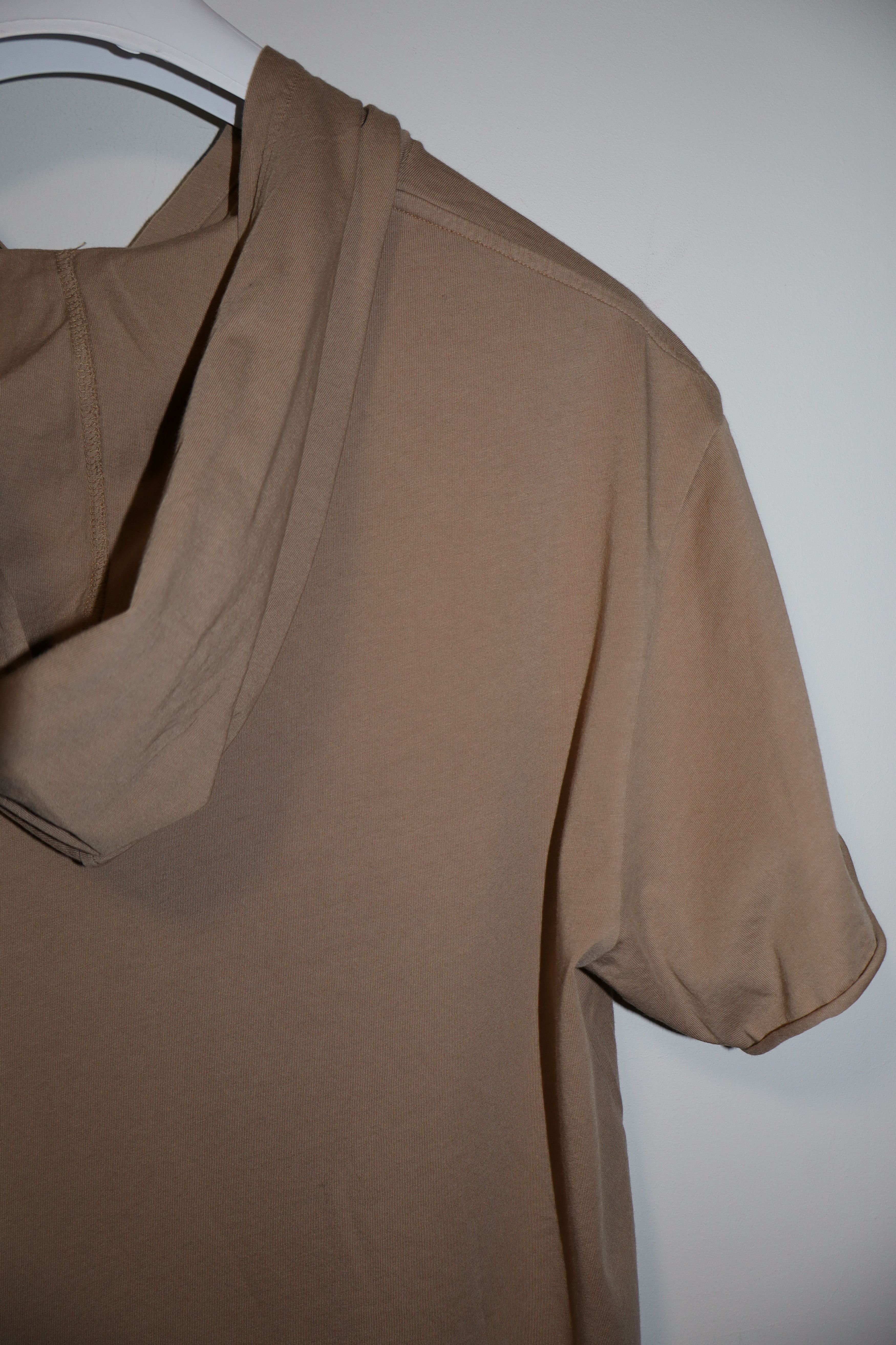 Faith Connexion fitted hooded t-shirt Size US L / EU 52-54 / 3 - 9 Thumbnail
