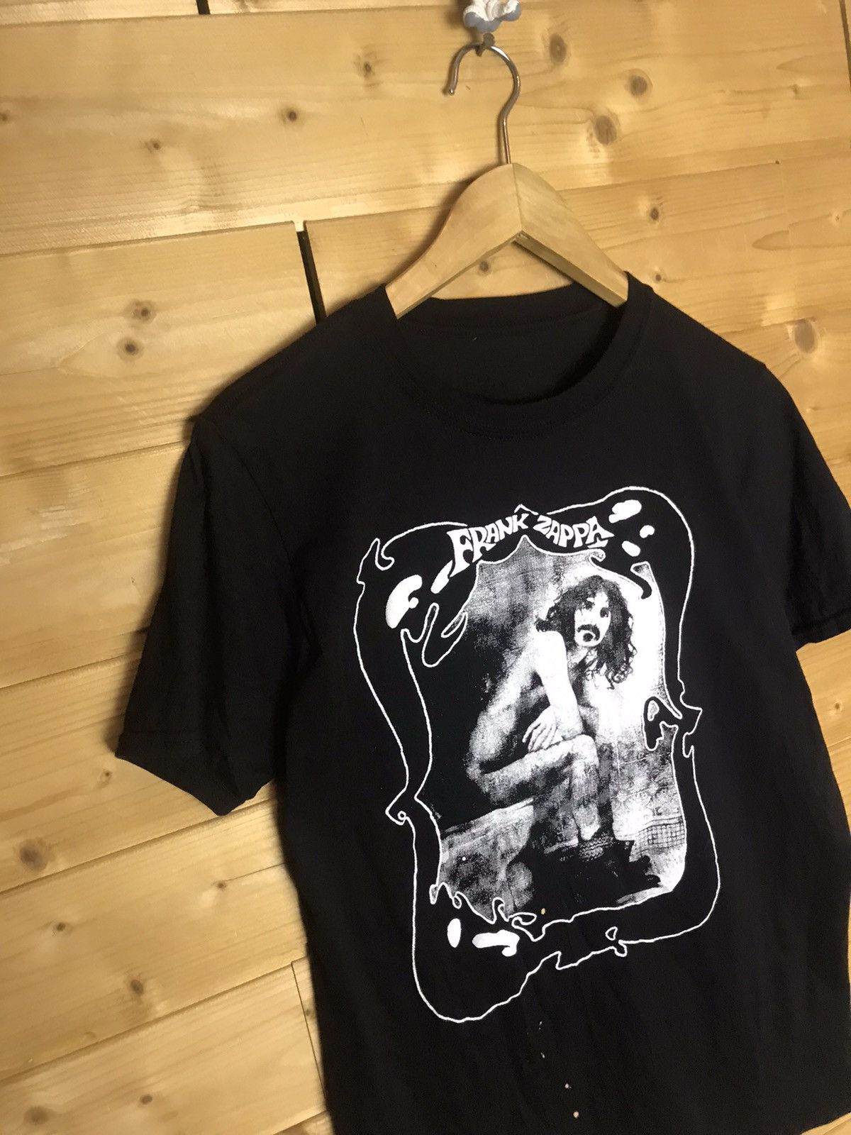 Band Tees Frank Zappa on toilet t shirt Size US M / EU 48-50 / 2 - 2 Thumbnail